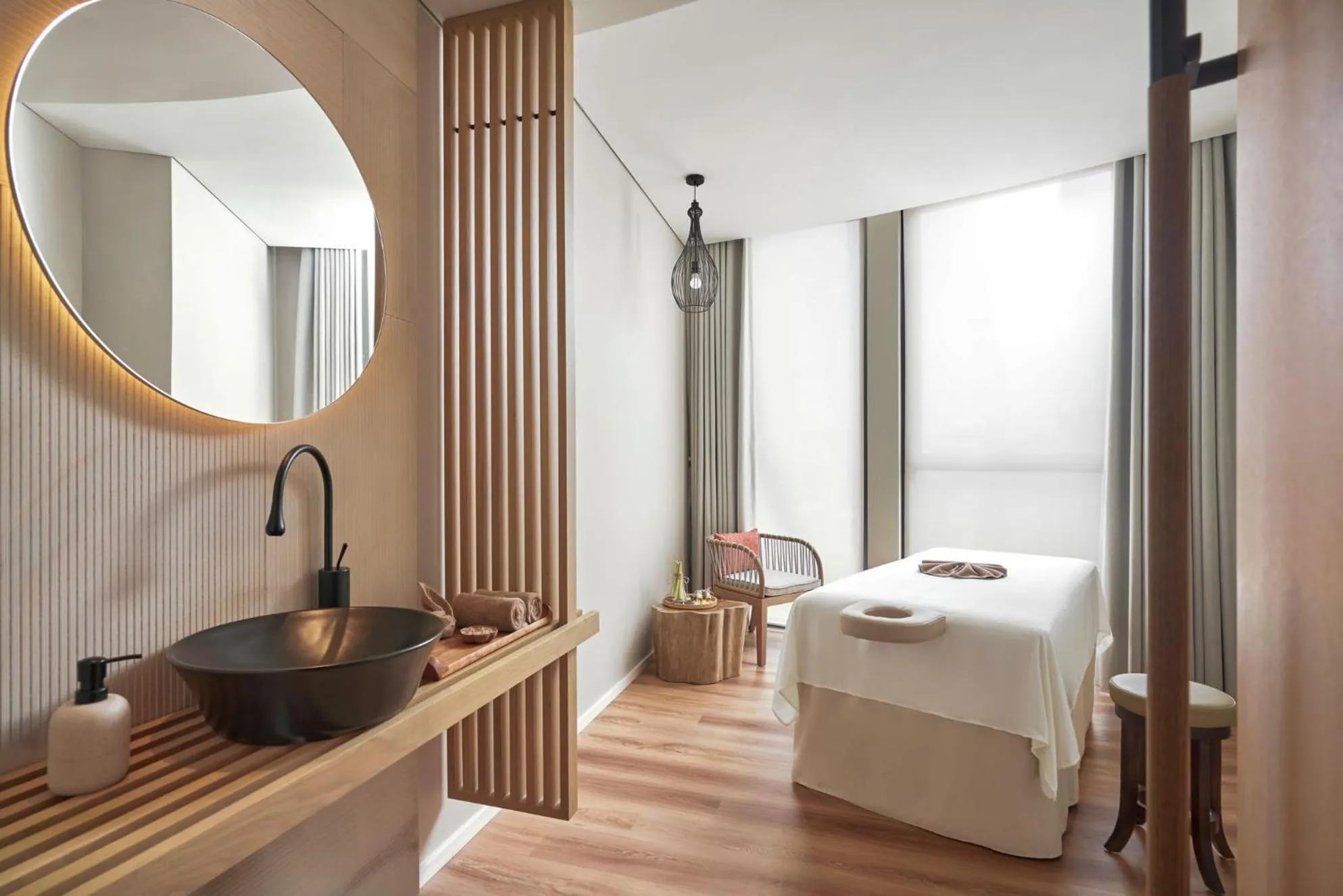 Spa and wellness centre/facilities, Bed in The Yacht Hotel by DC