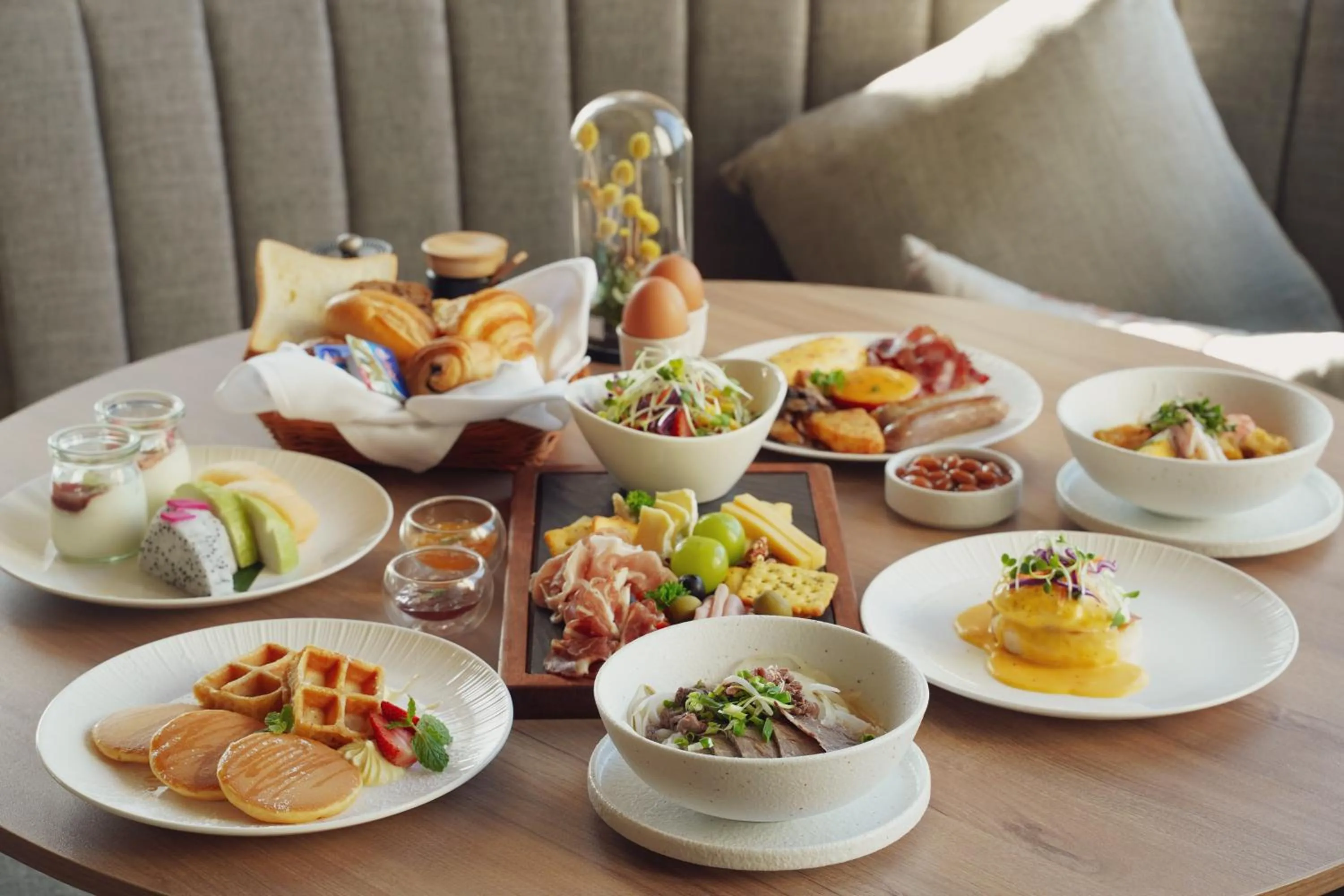 Breakfast in The Yacht Hotel by DC