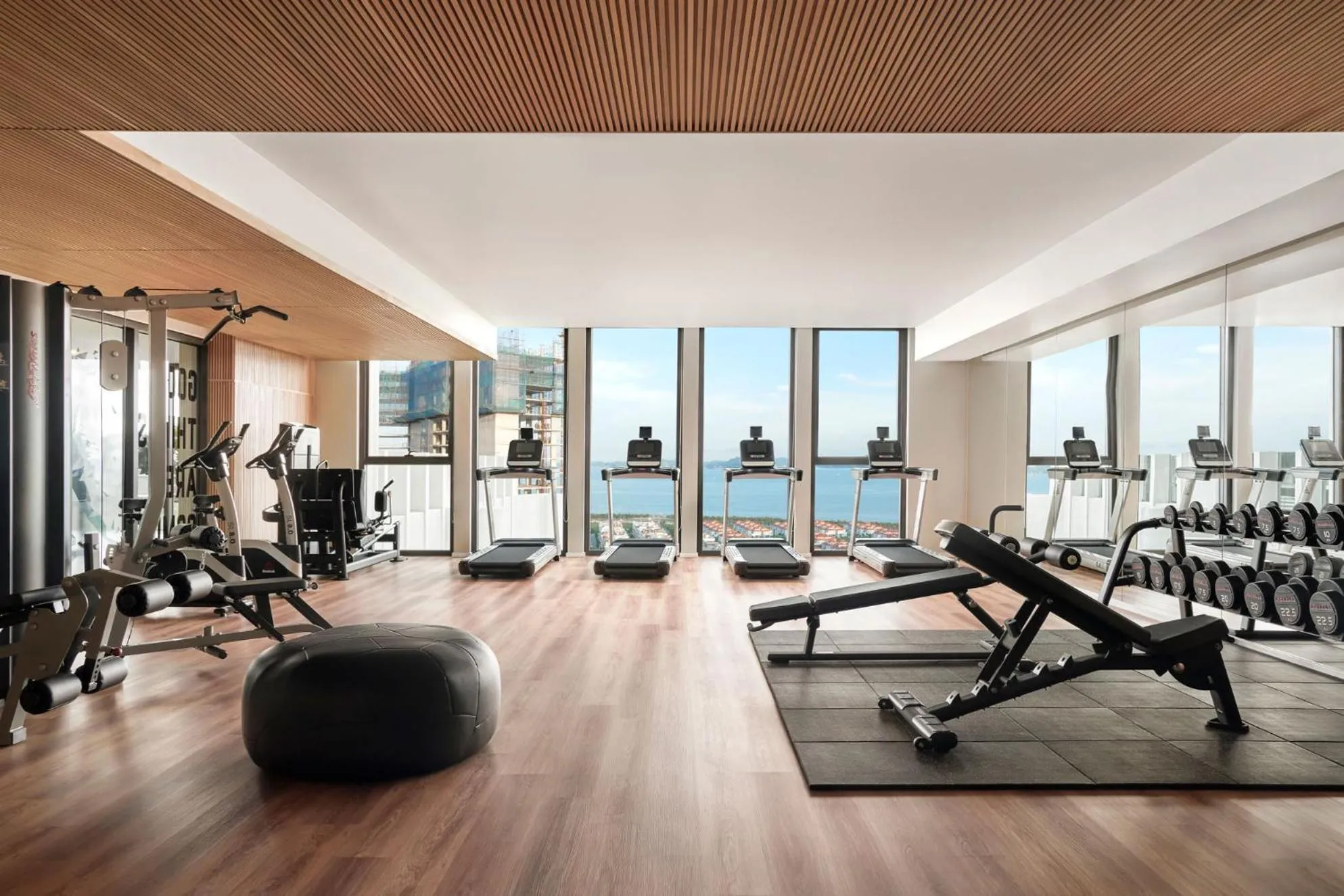 Spa and wellness centre/facilities in The Yacht Hotel by DC