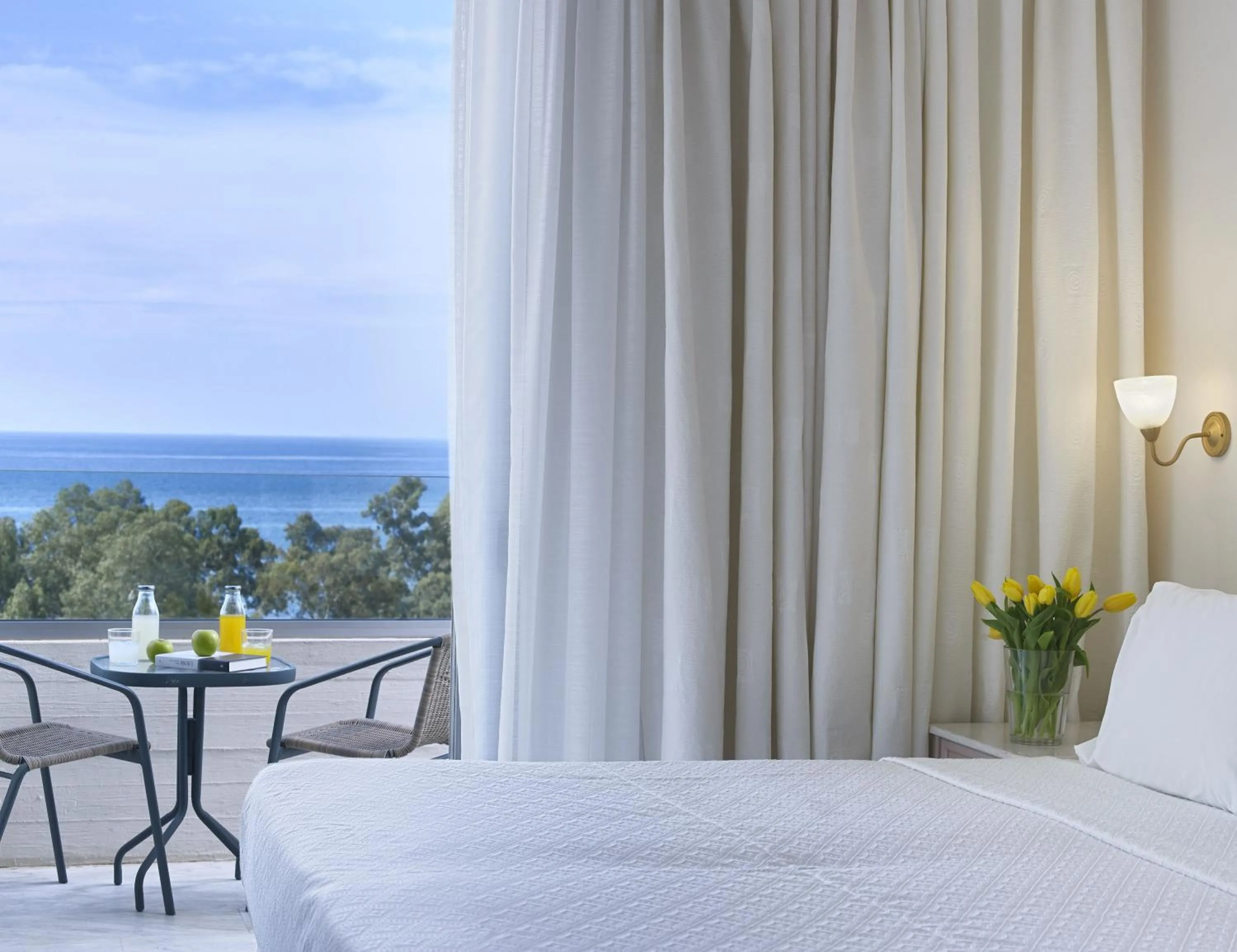 Sea view, Bed in Amarilia Hotel