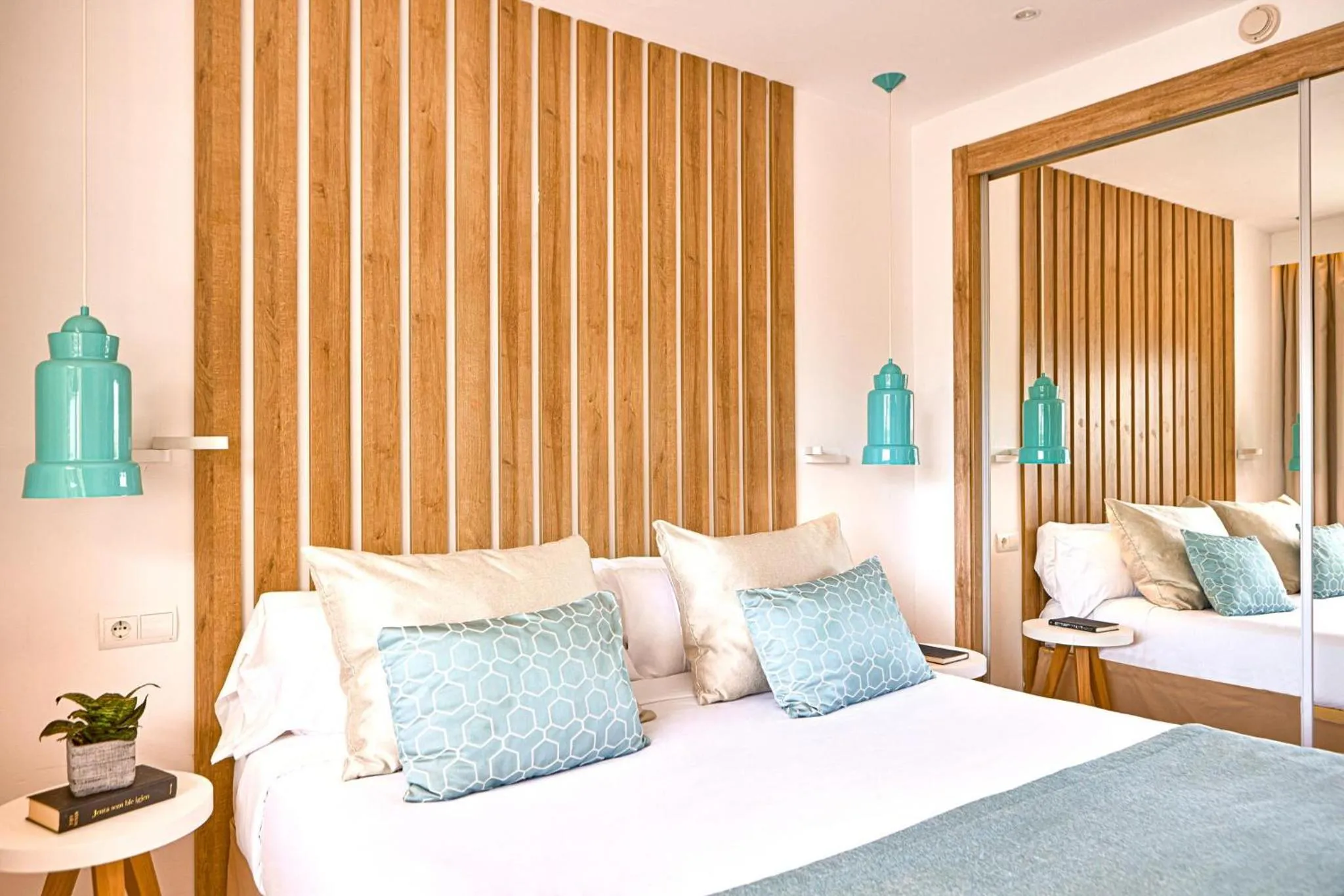 Photo of the whole room, Bed in Zafiro Palmanova