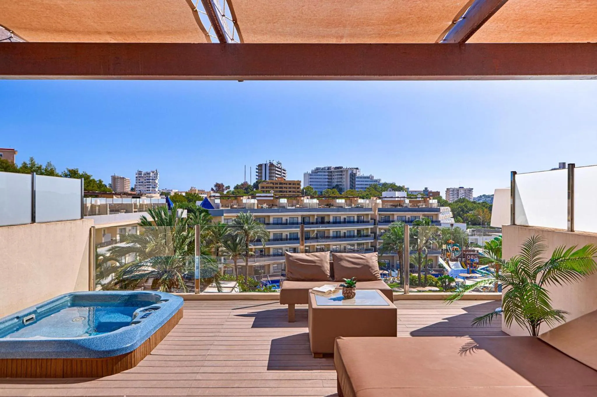 Photo of the whole room in Zafiro Palmanova