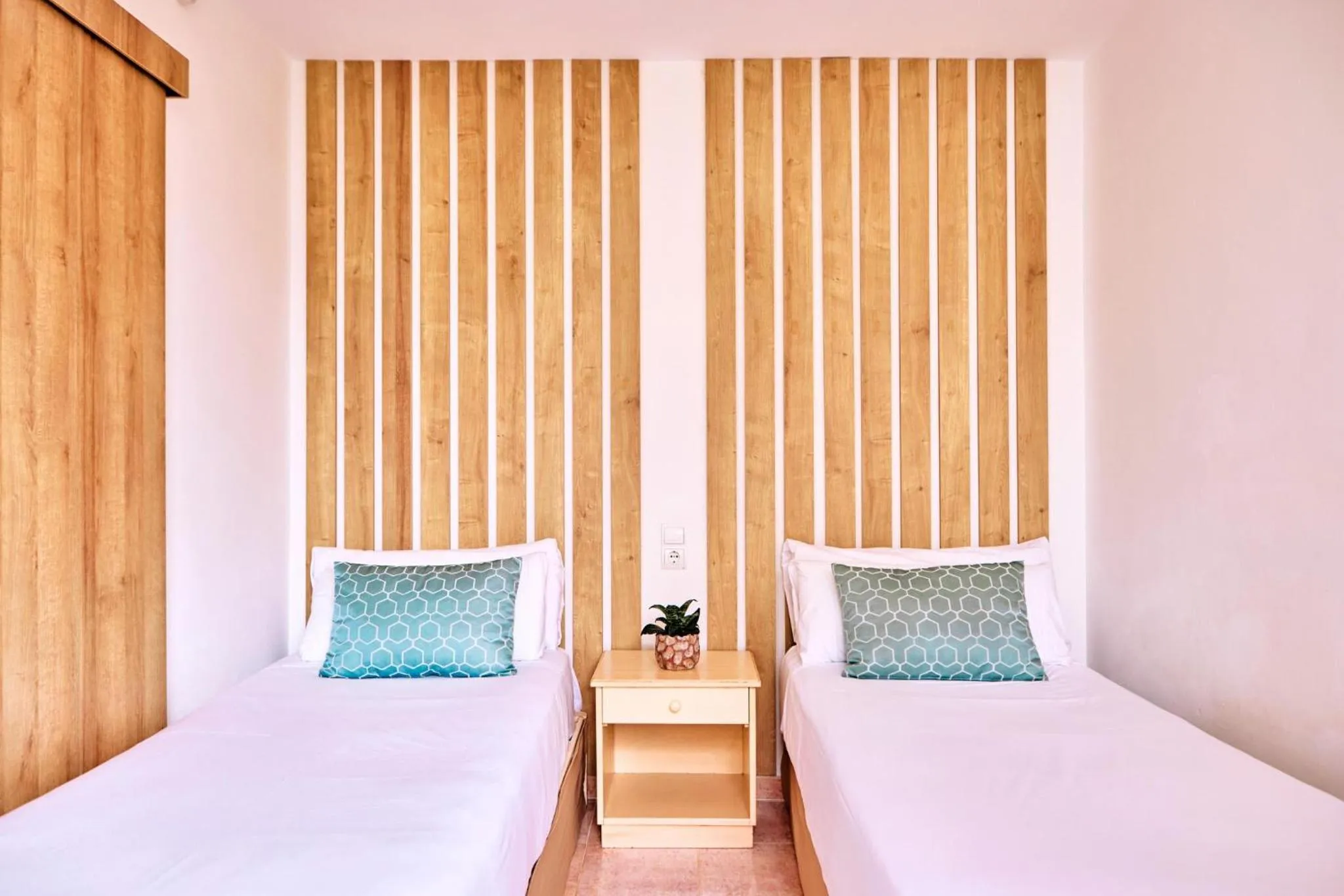 Photo of the whole room, Bed in Zafiro Palmanova