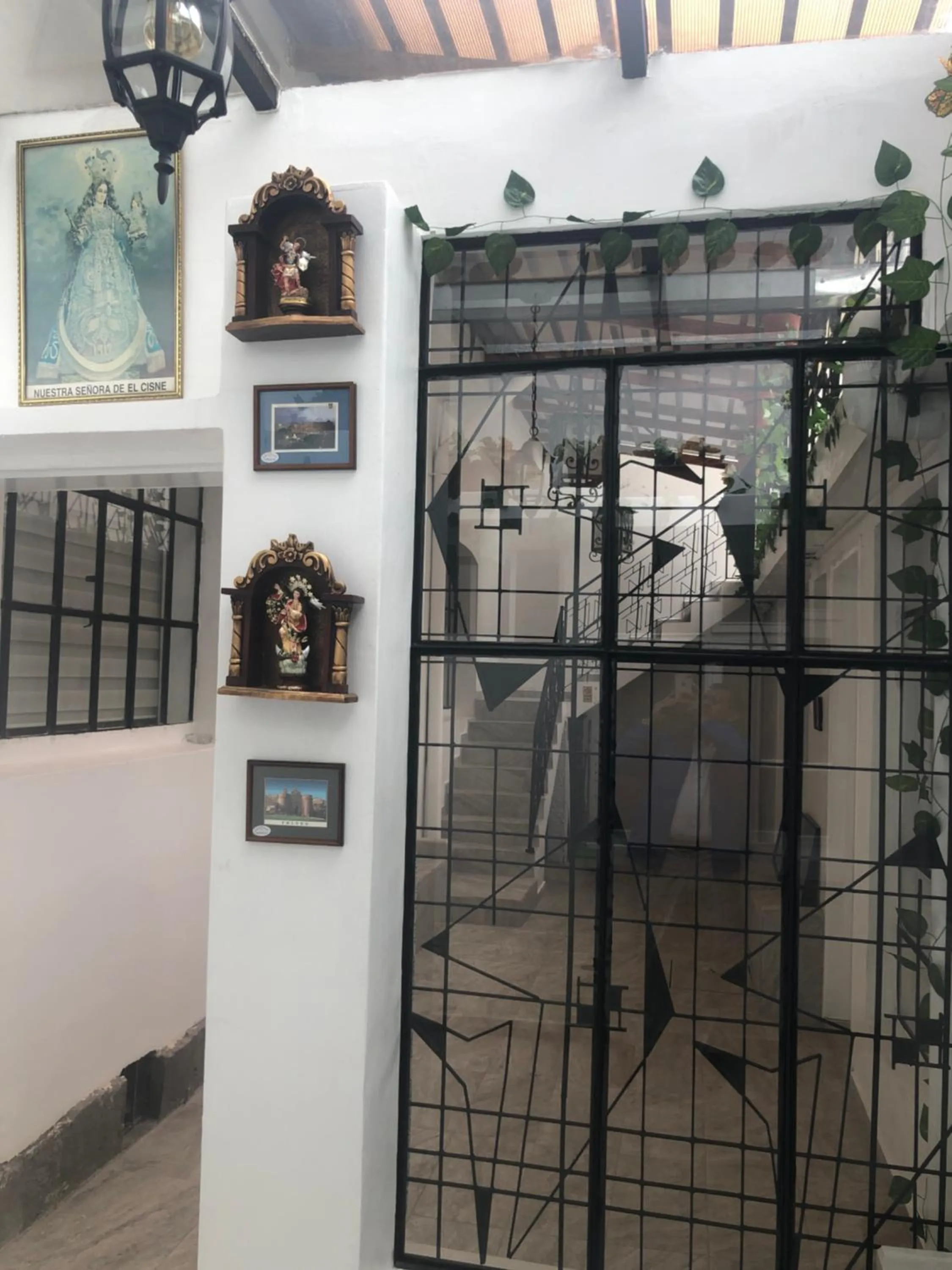 Decorative detail in Casa Balthazar Hostel