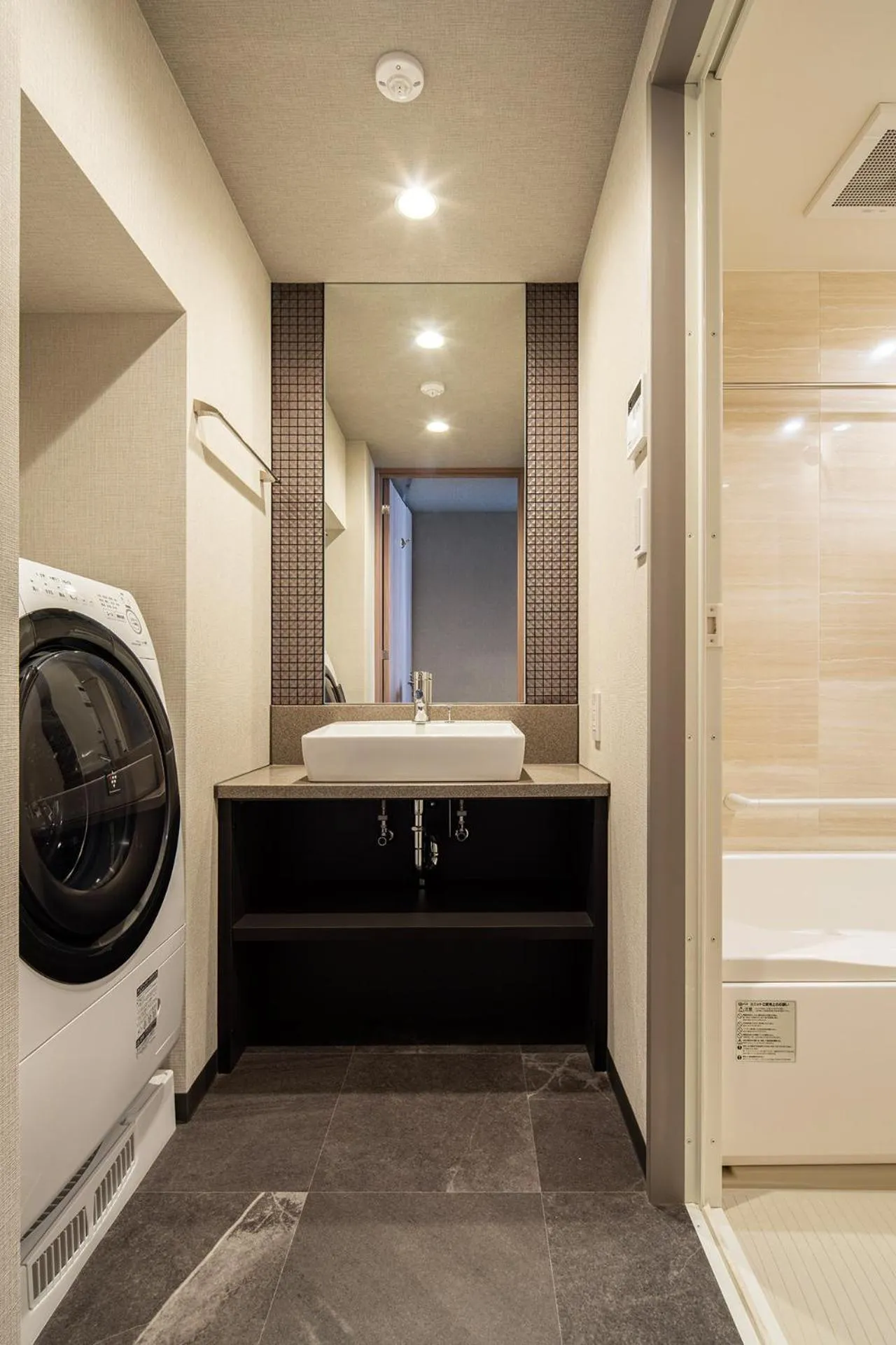 Bathroom in Section L Tsukiji