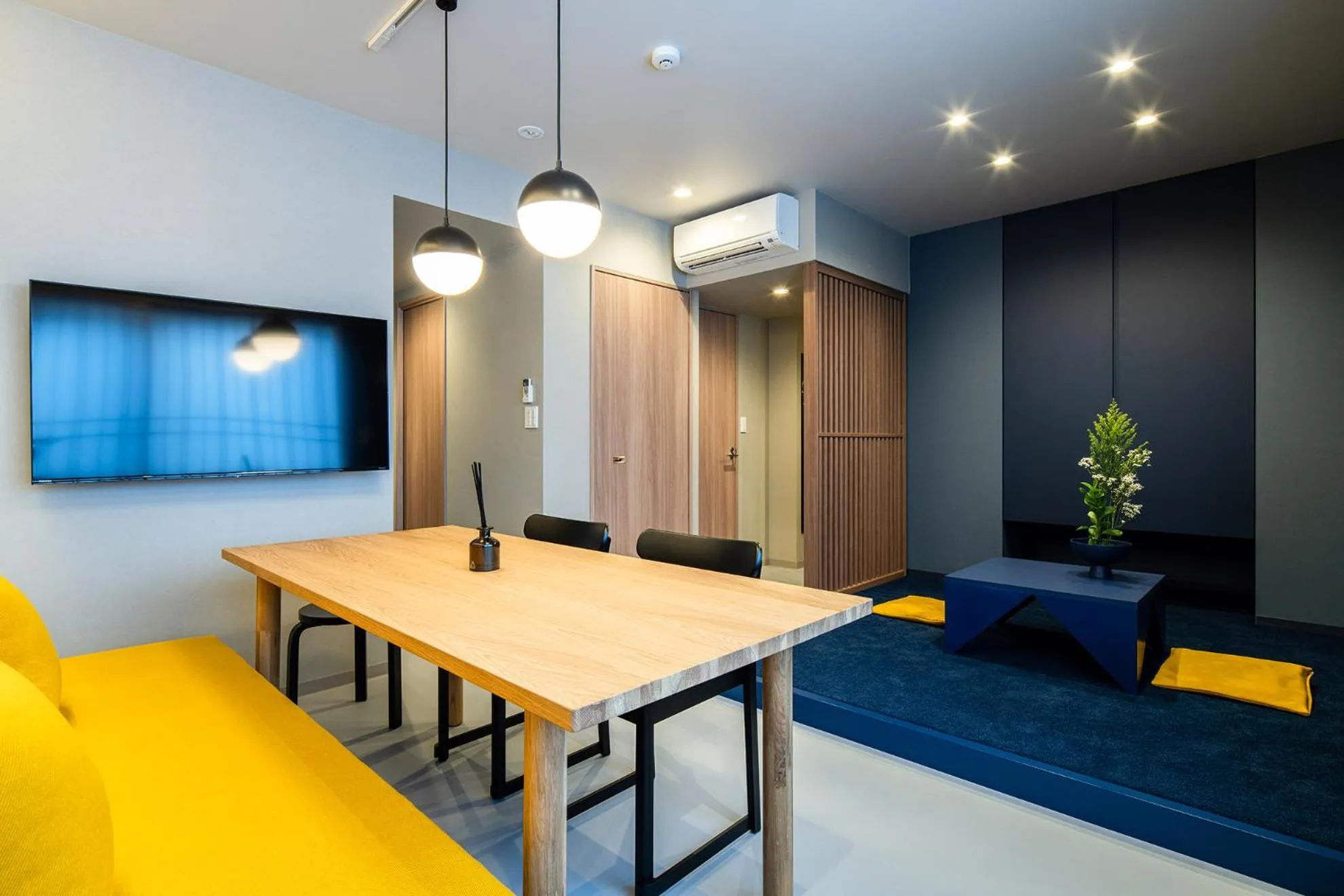 Living room in Section L Tsukiji