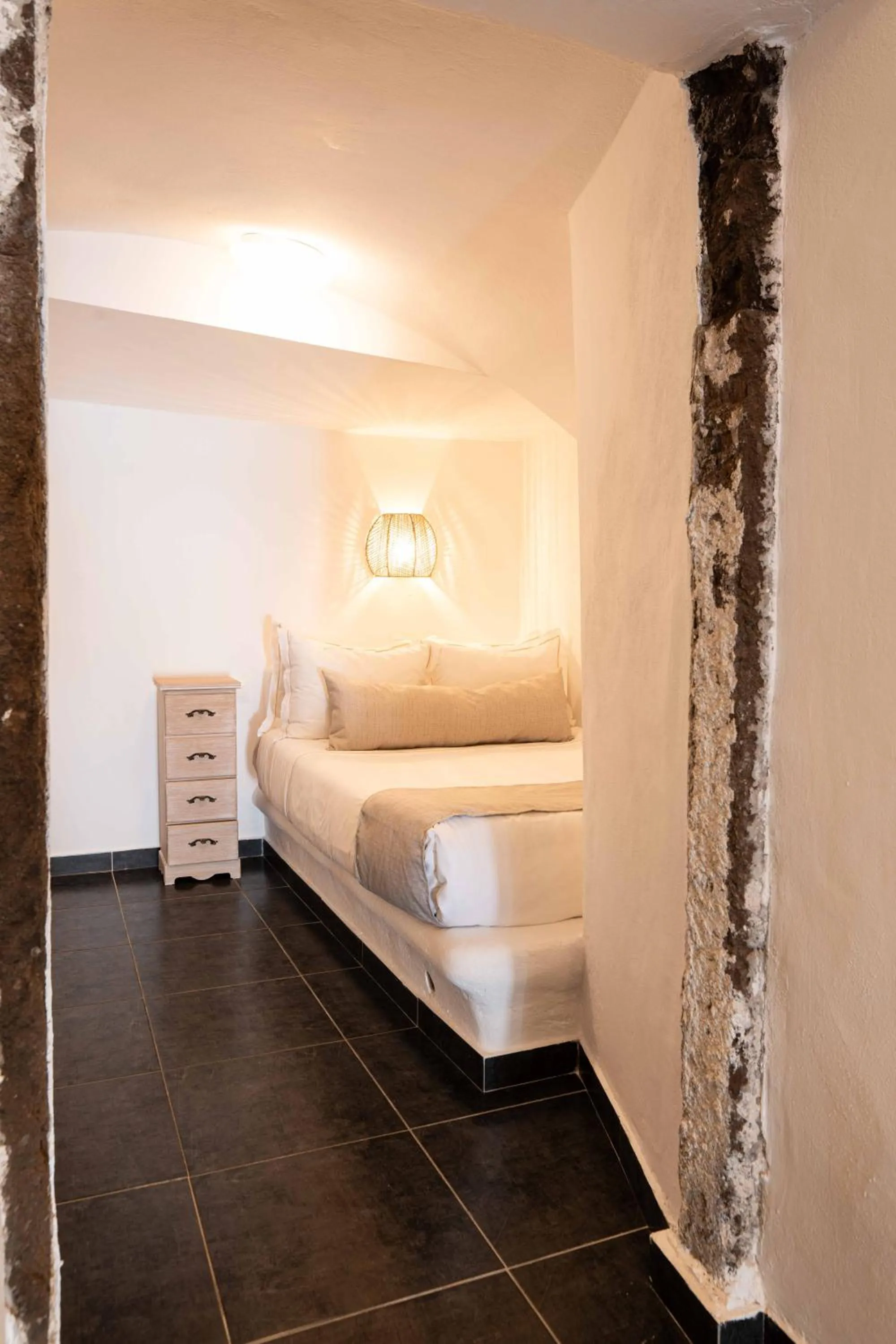 Photo of the whole room, Bed in La Roka, Cliffside Memories