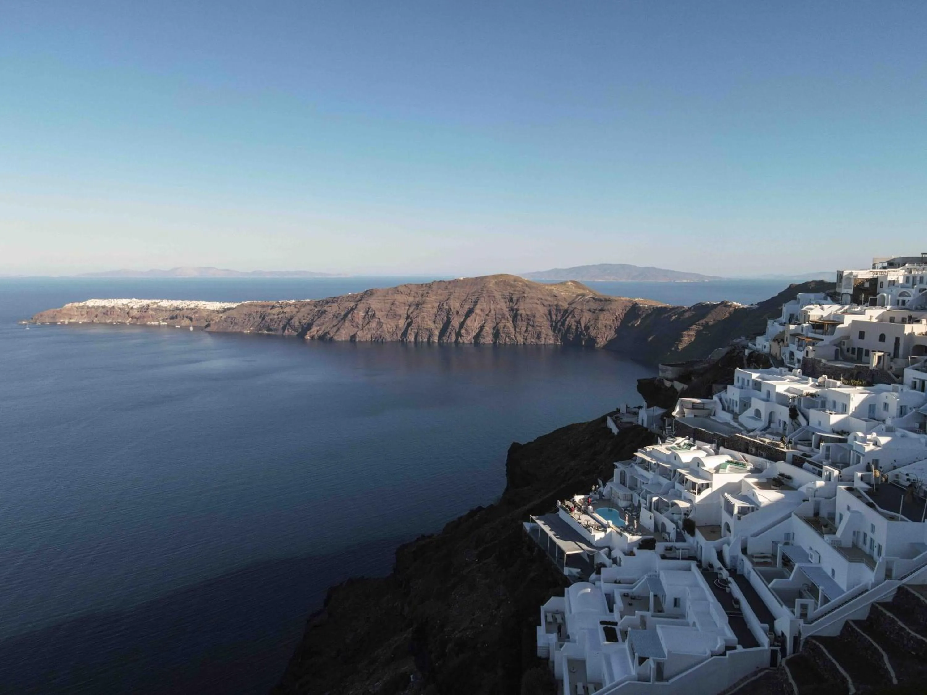 Bird's eye view in La Roka, Cliffside Memories