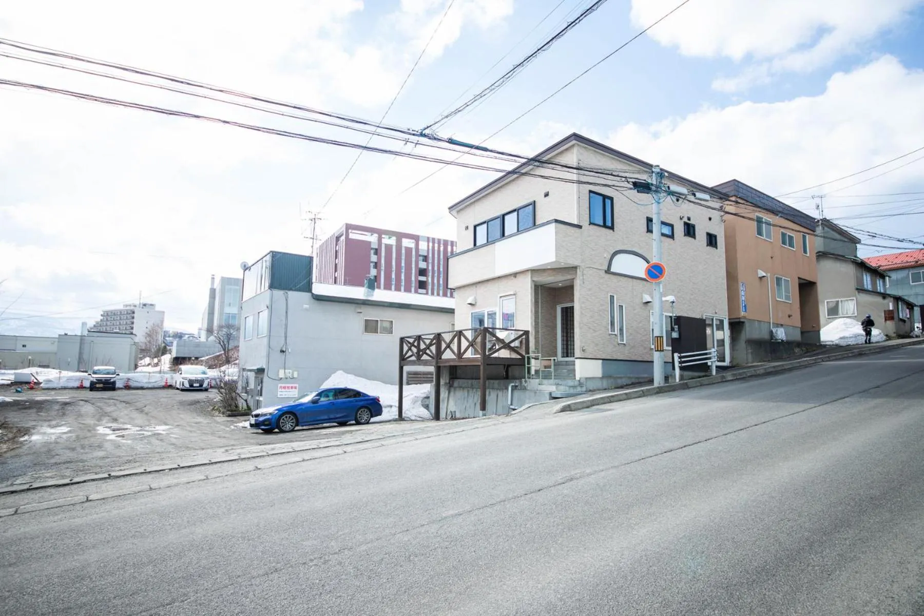 Sumiyoshi House Room B