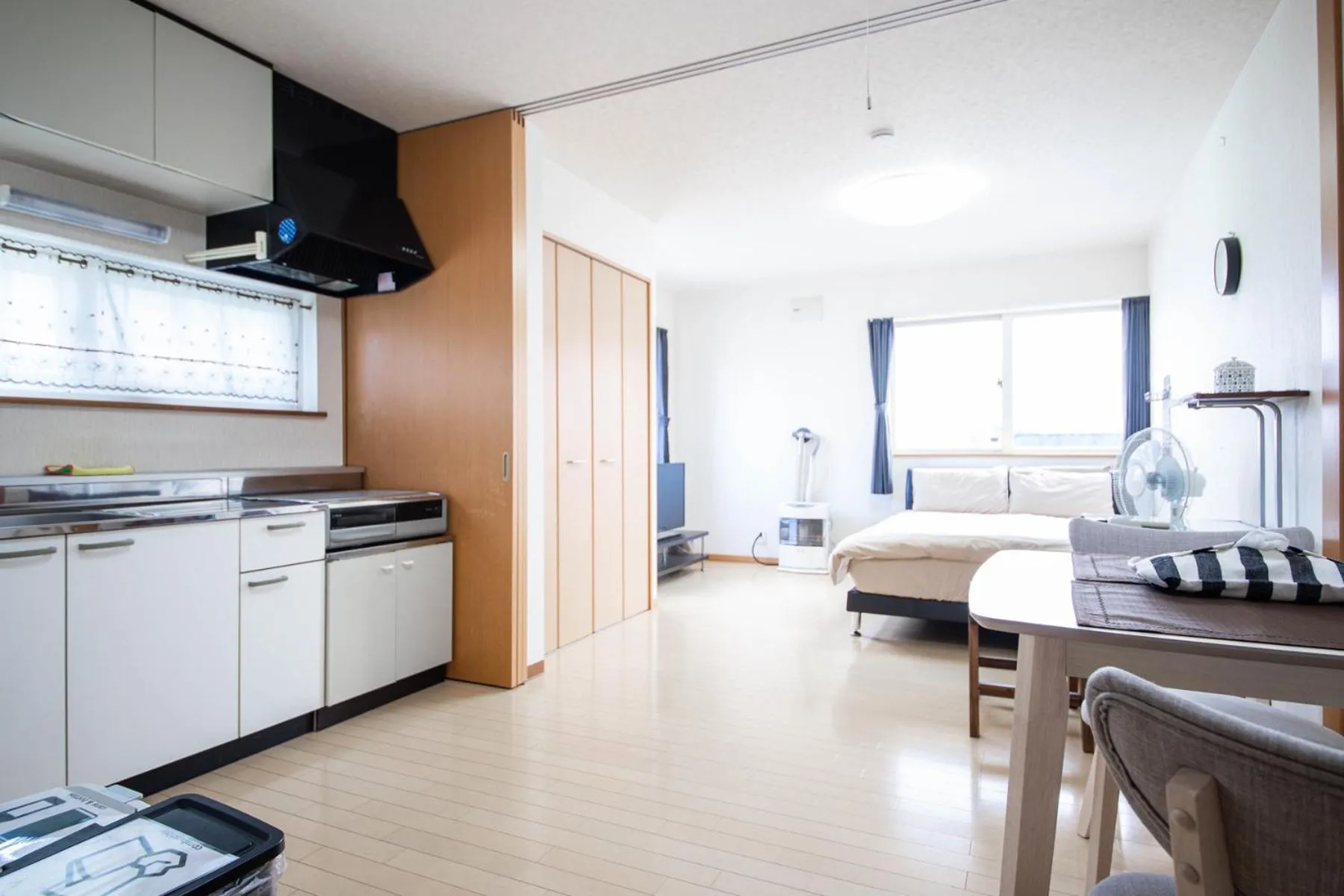 Sumiyoshi House Room B
