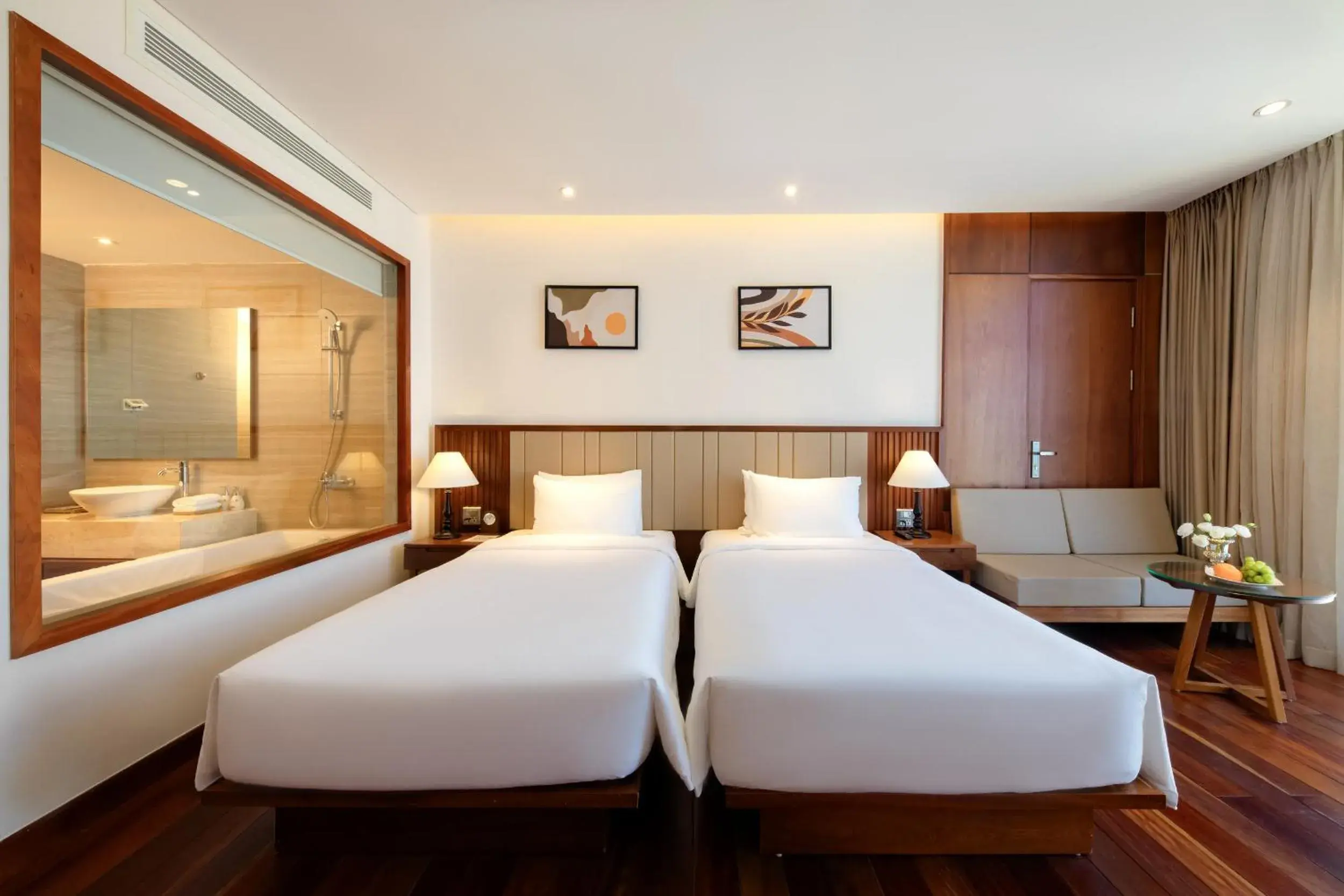 Grand Premier Twin with City View in Green Beach Hotel Nha Trang Grand Premier Twin with City View in Green Beach Hotel Nha Trang