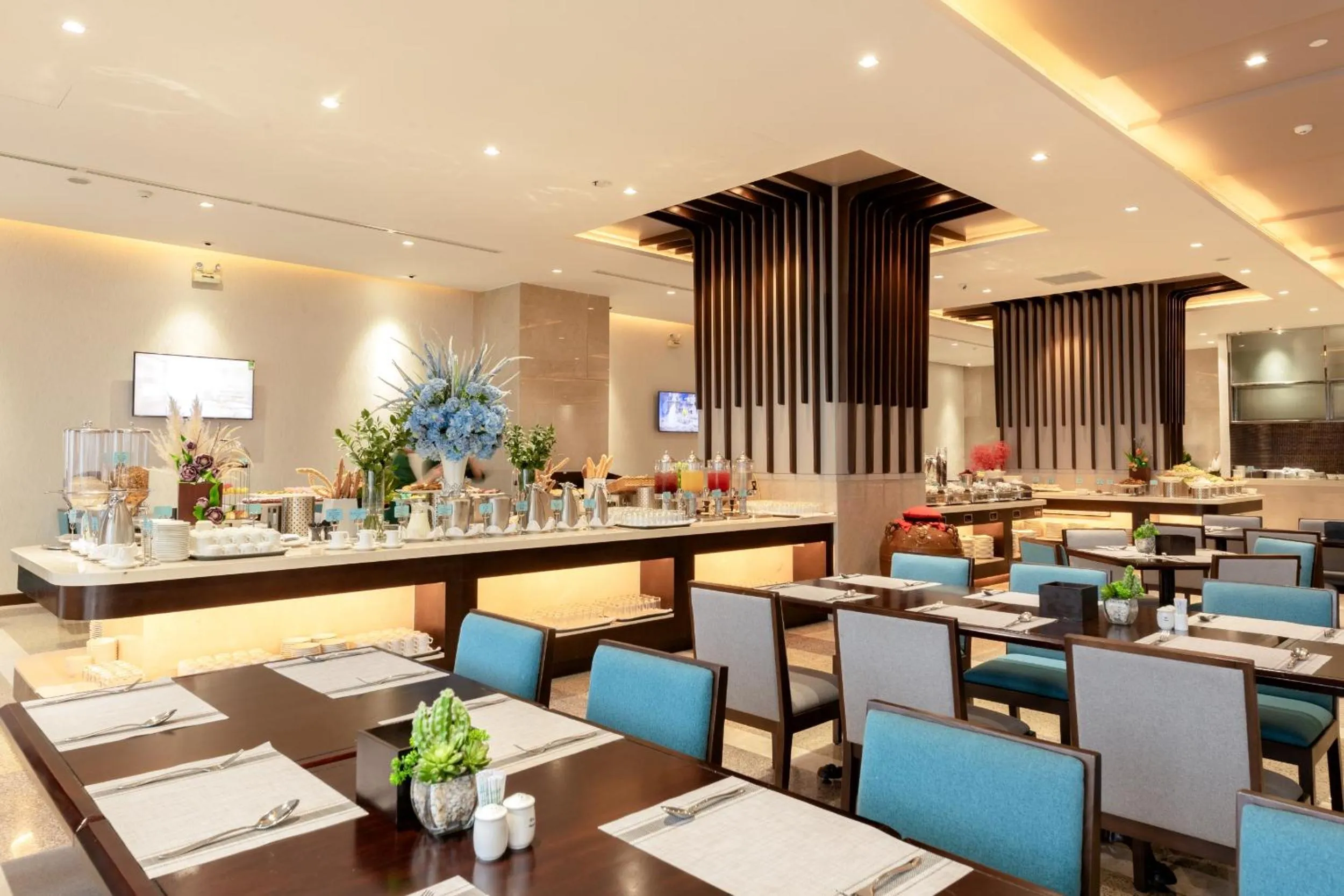 Restaurant/places to eat in Green Beach Hotel Nha Trang