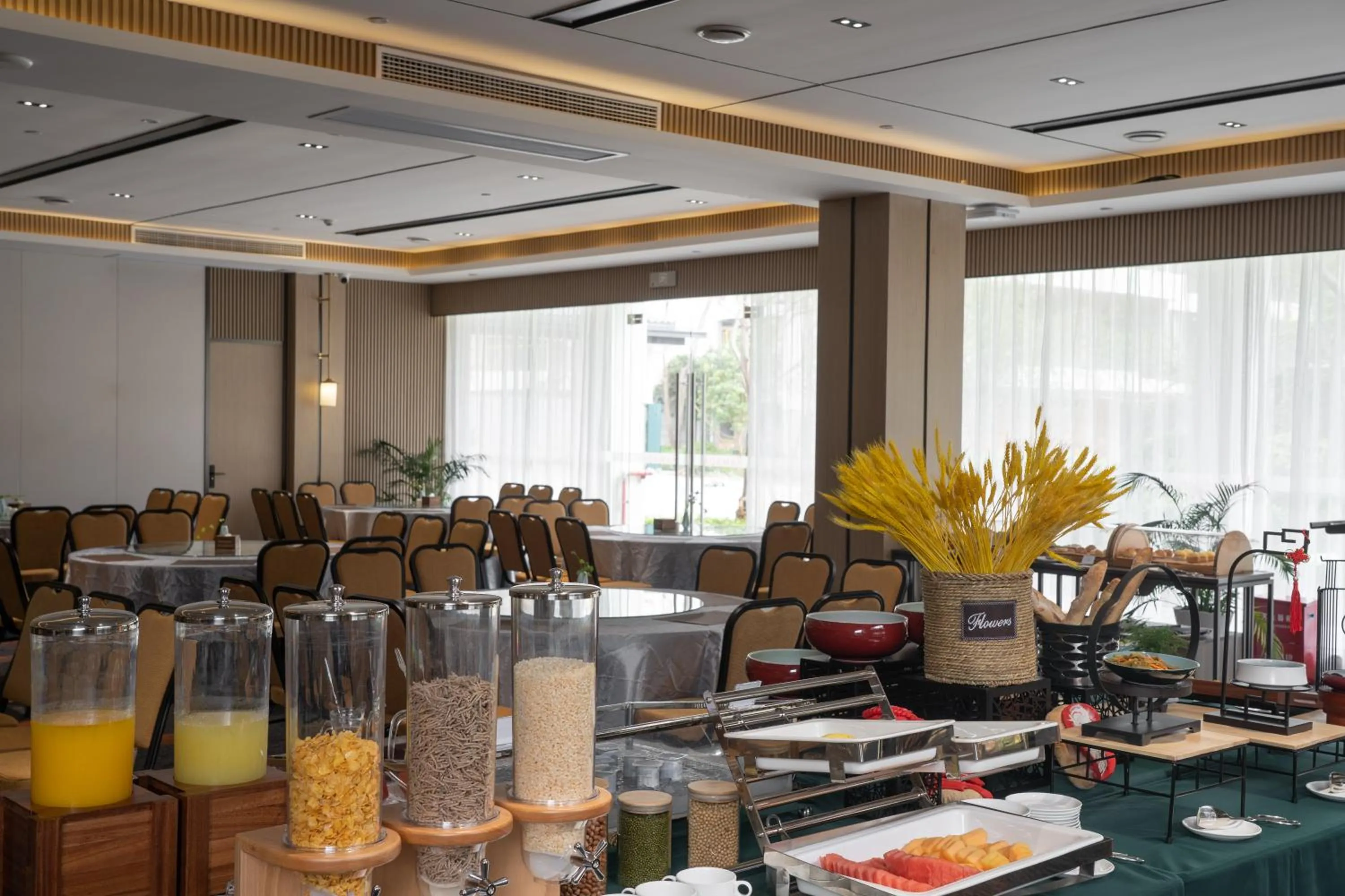 Breakfast in Ramada Guilin Yangshuo Resort