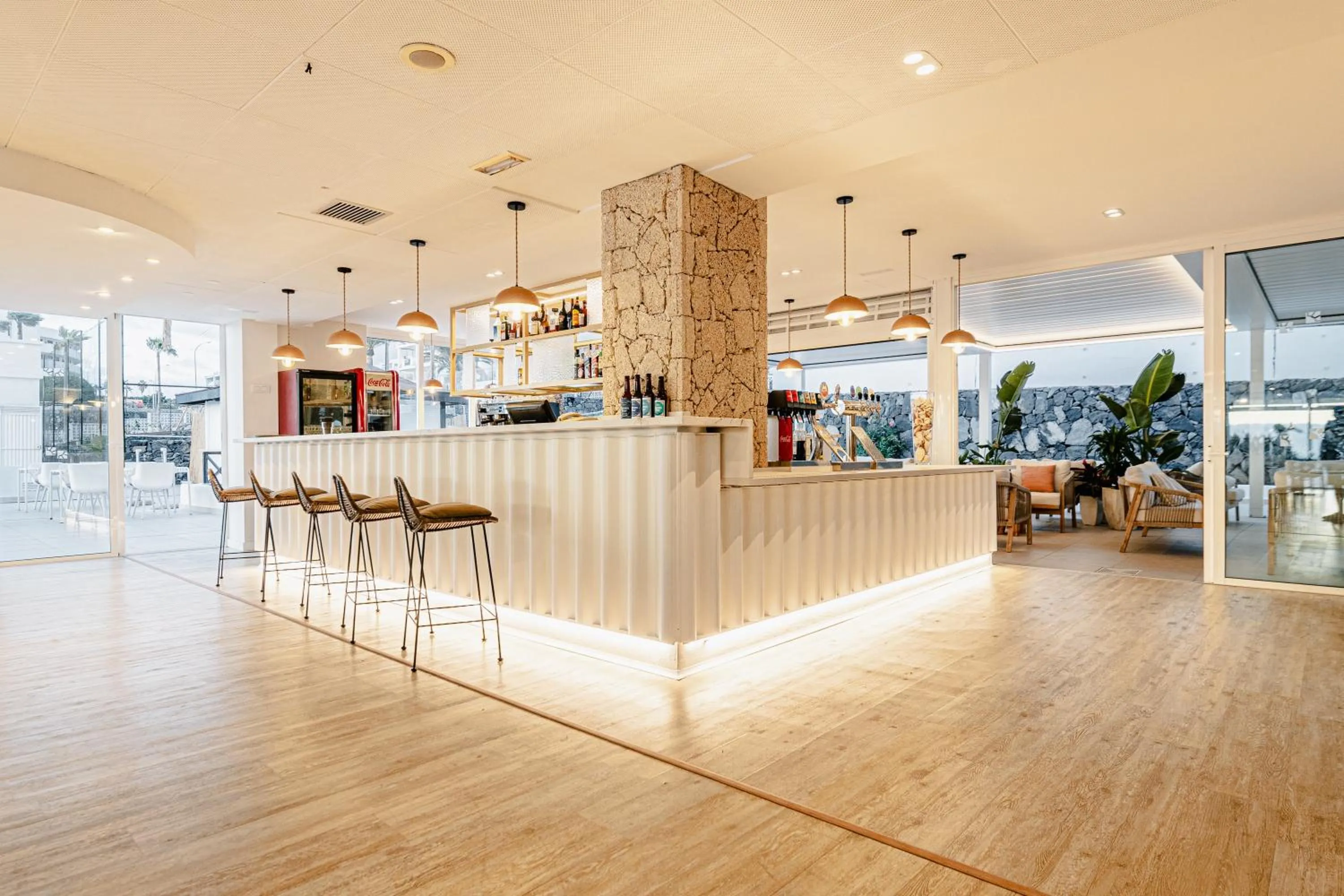 Restaurant/places to eat in Atlantic Holiday Hotel