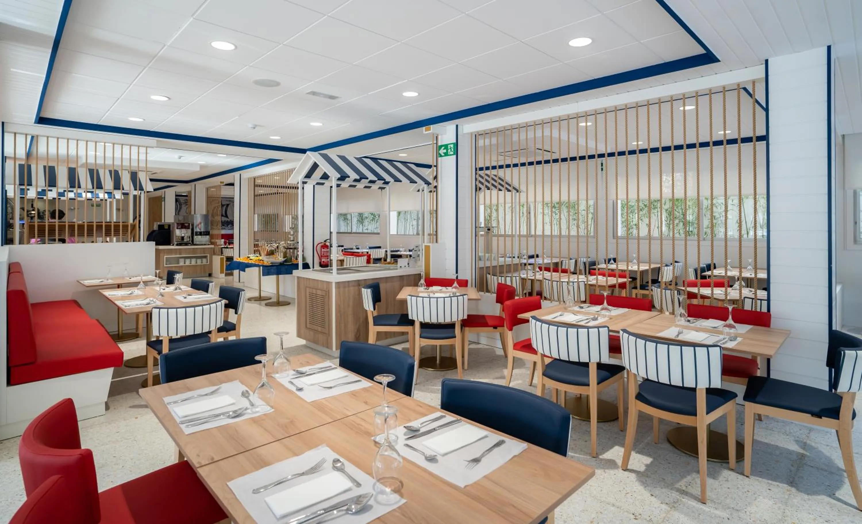 Restaurant/places to eat in Medplaya Hotel Riudor - Adults Recommended