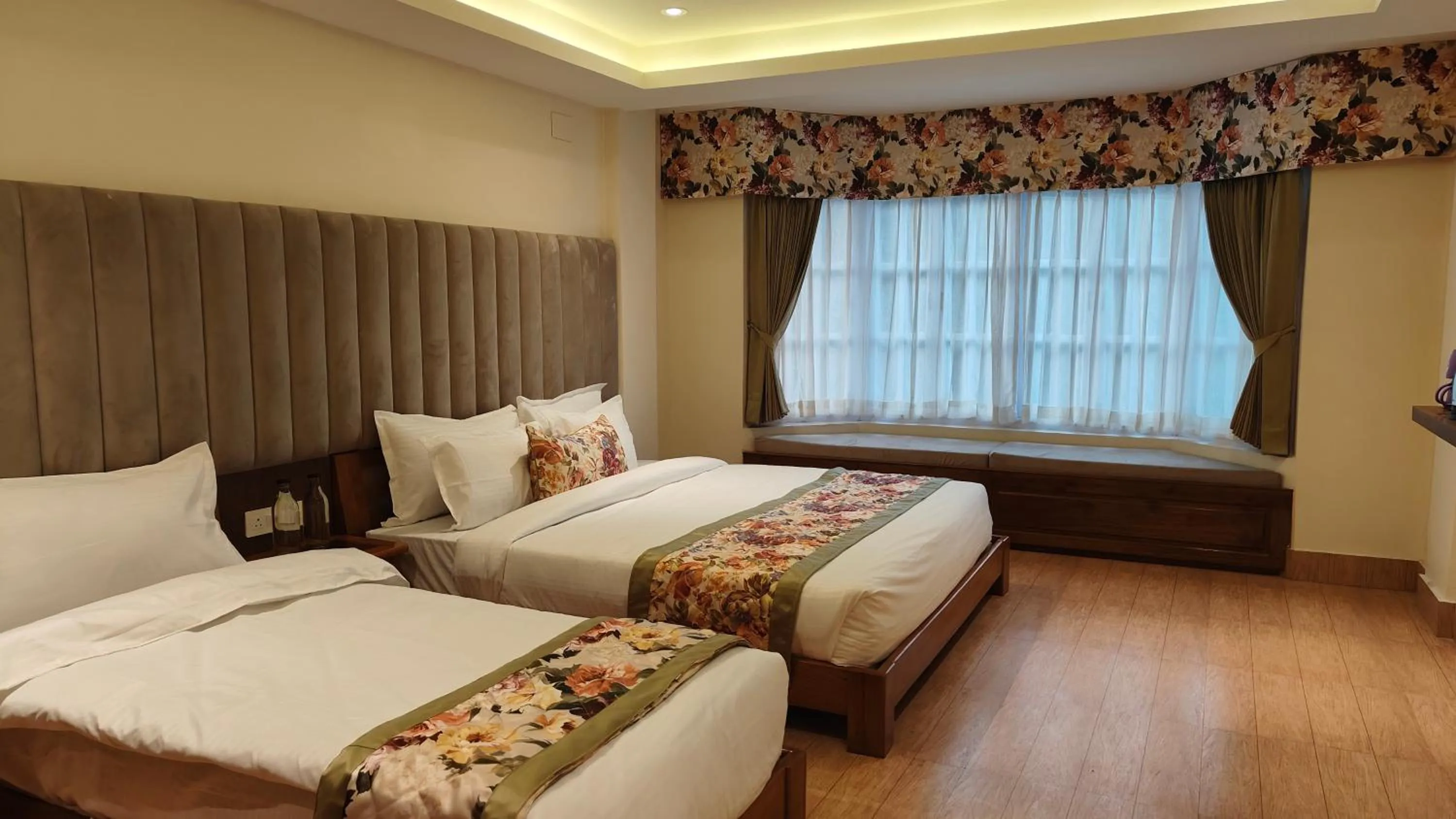 Bed in Mount Polaris Suites & Spa