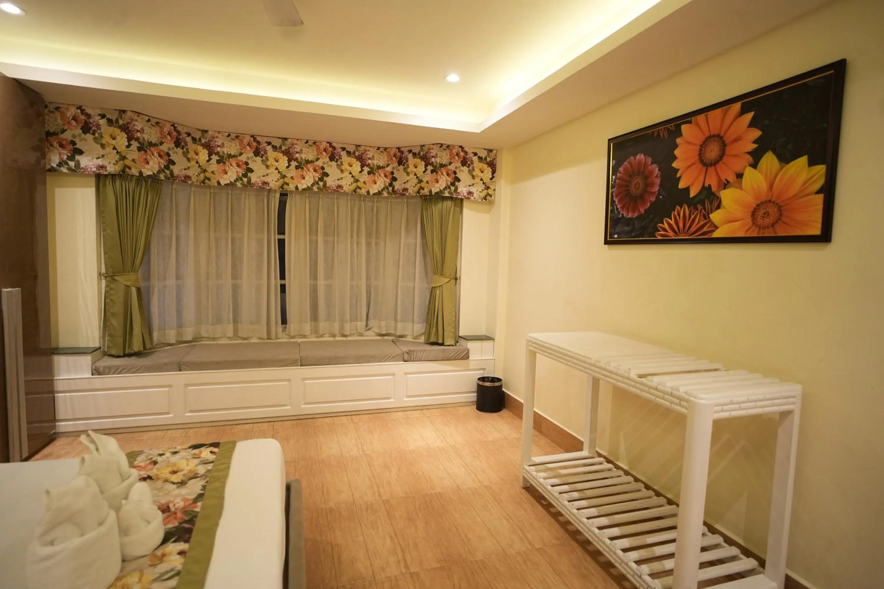 Bed in Mount Polaris Suites & Spa