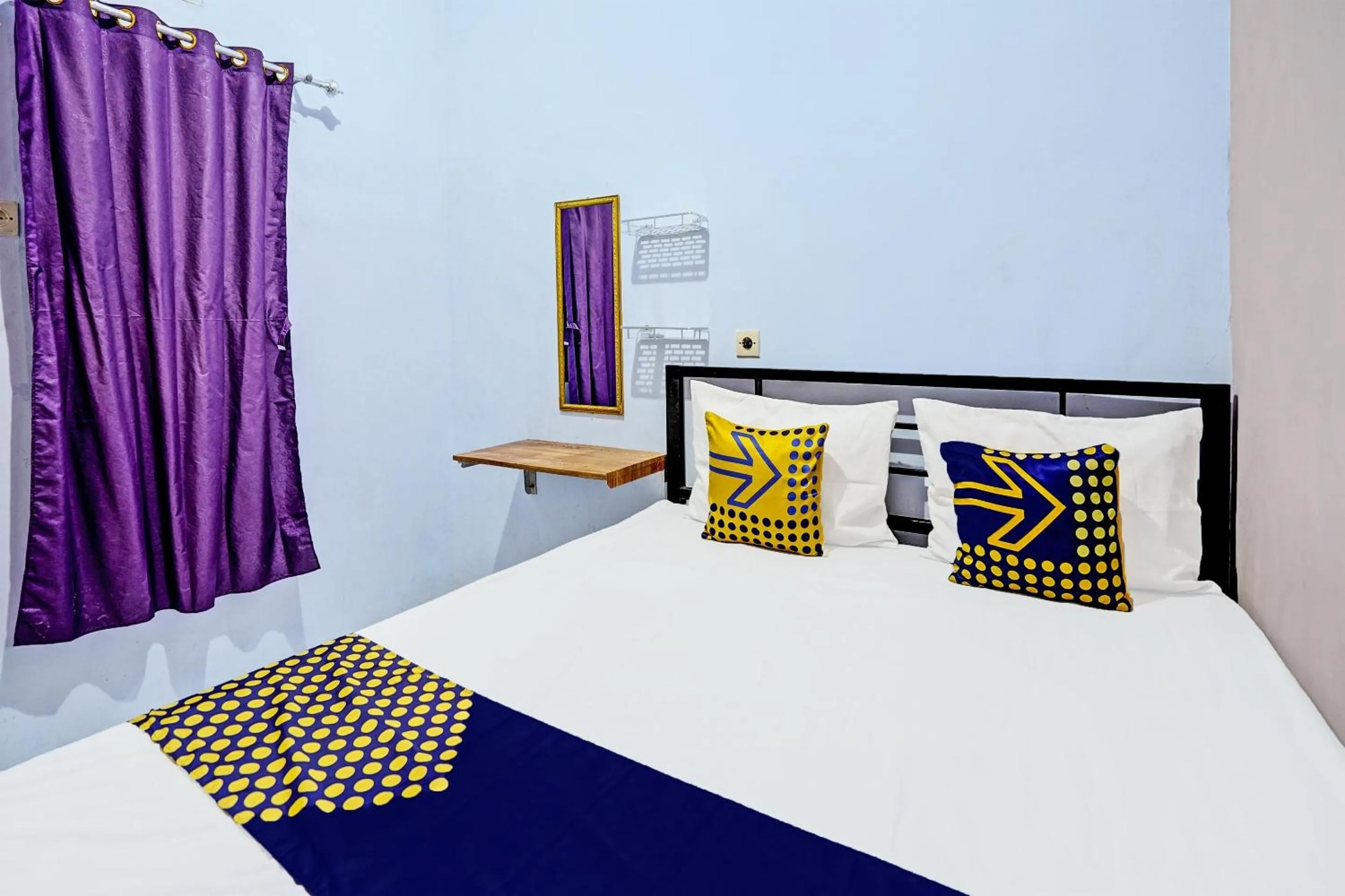 Bedroom, Bed in SPOT ON 92370 Sobat Ijen HomestayNearSungai Prengsengan