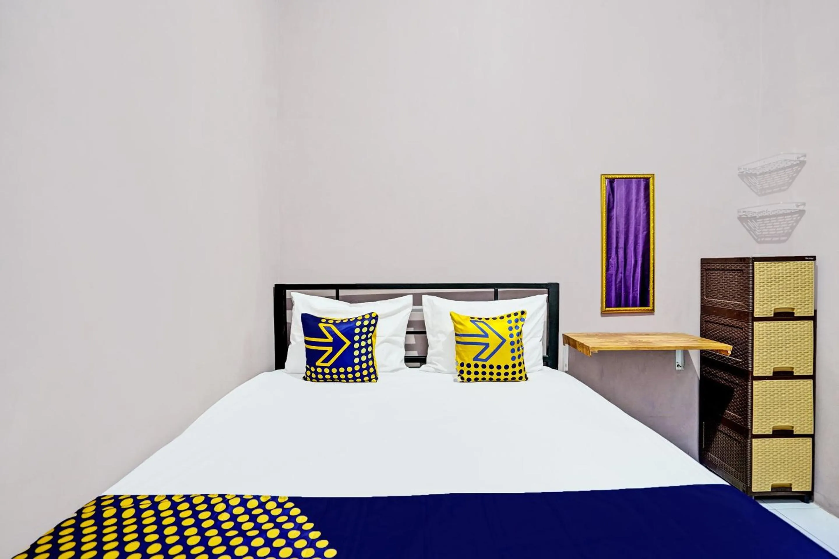 Bedroom, Bed in SPOT ON 92370 Sobat Ijen HomestayNearSungai Prengsengan