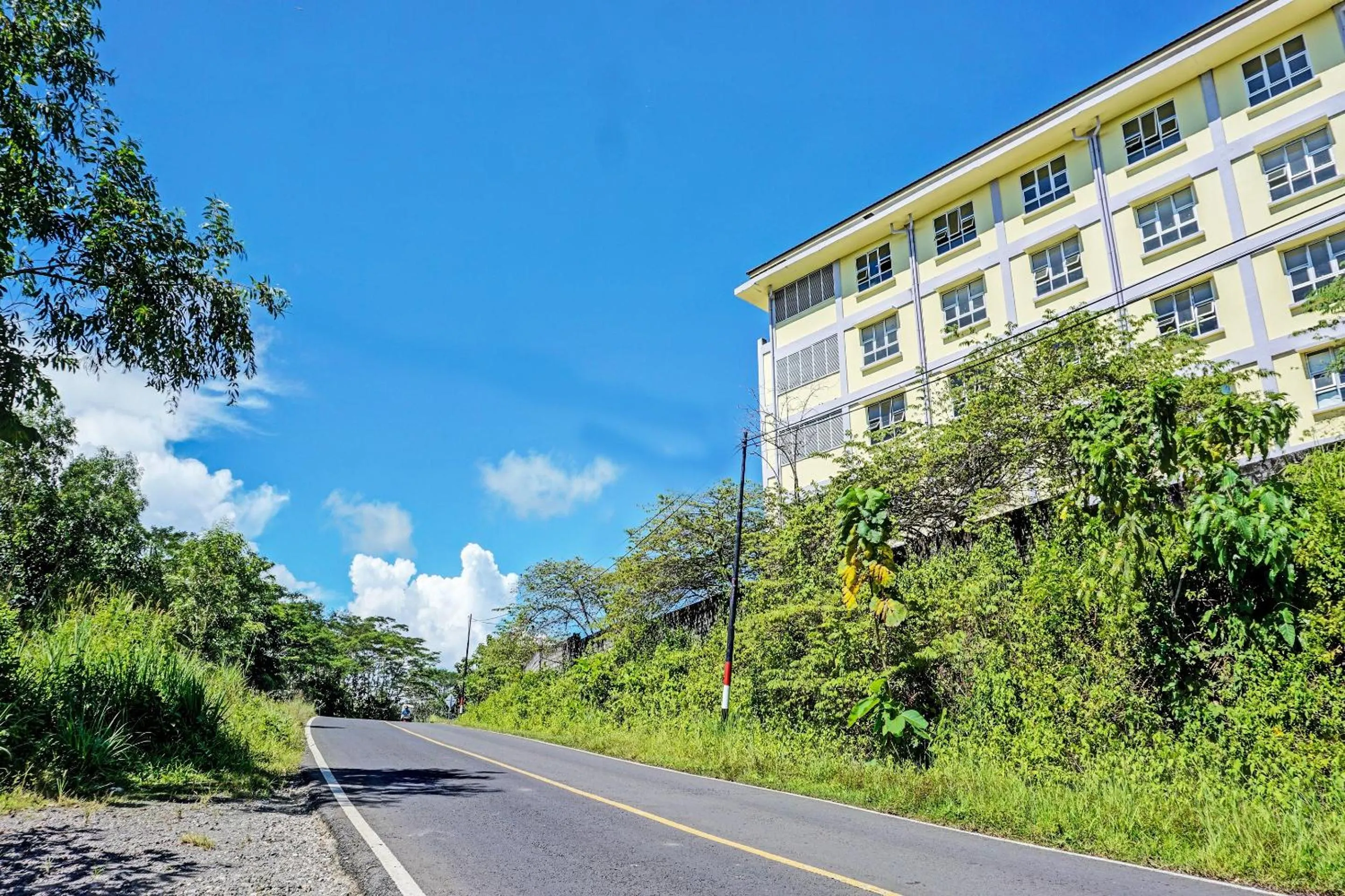 Facade/entrance in SPOT ON 92374 Penginapan Rusunawa