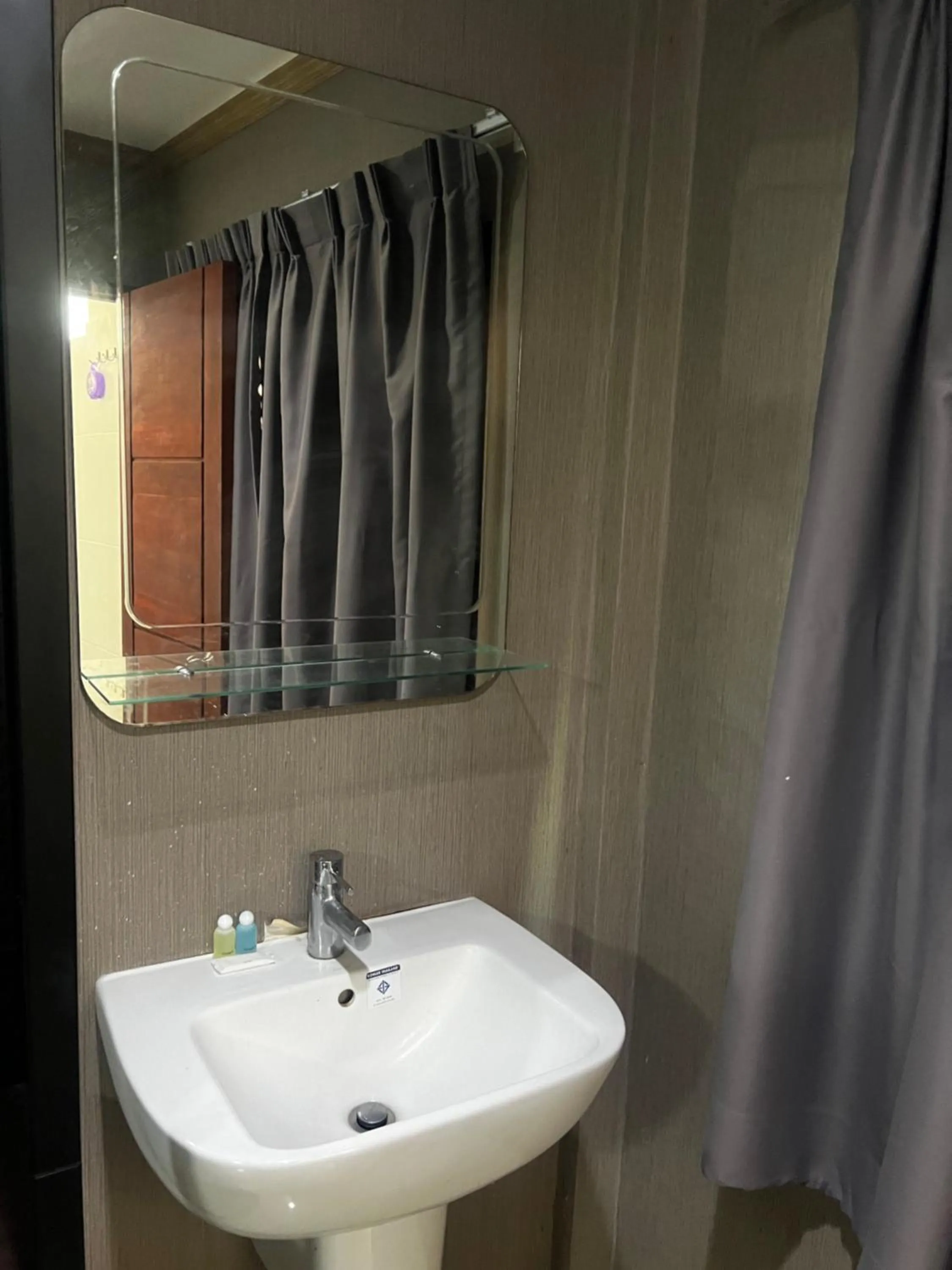 Bathroom in Apsara Inn