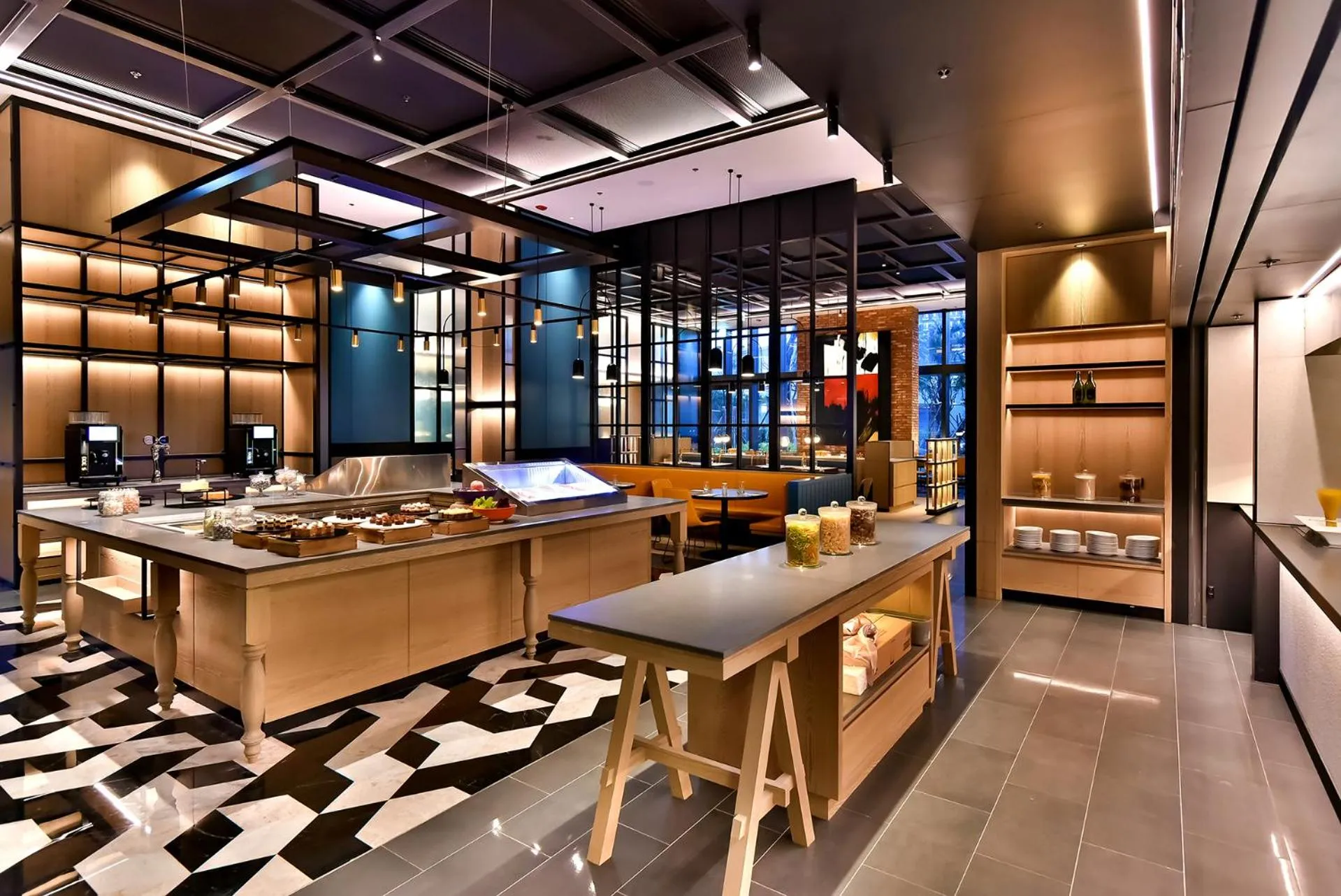 Restaurant/places to eat in Four Points by Sheraton Taipei Bali