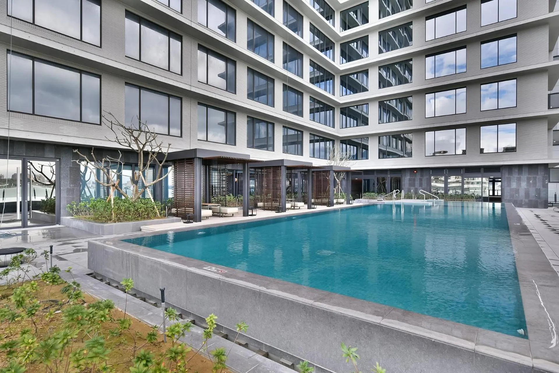 Swimming pool in Four Points by Sheraton Taipei Bali