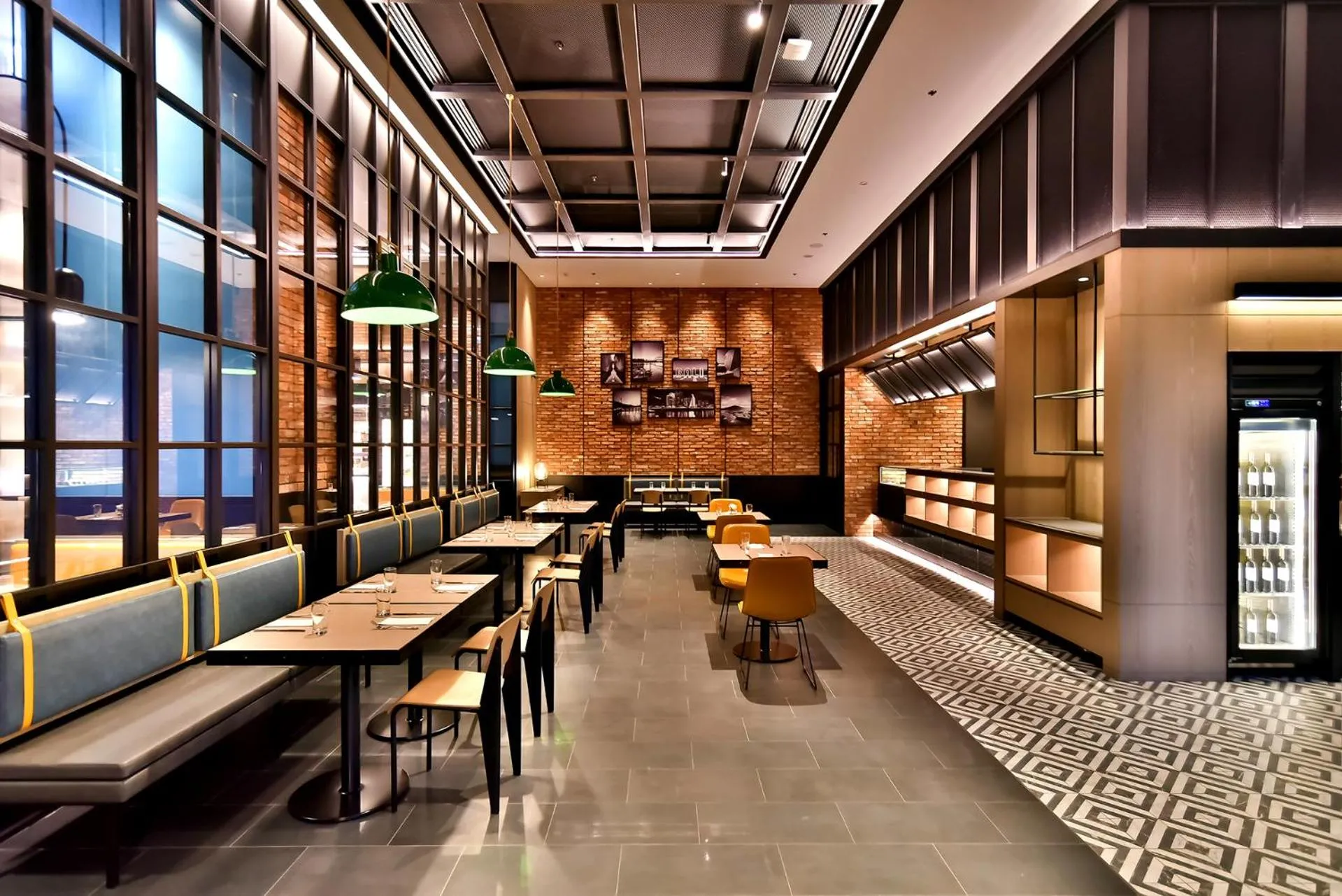 Restaurant/places to eat in Four Points by Sheraton Taipei Bali