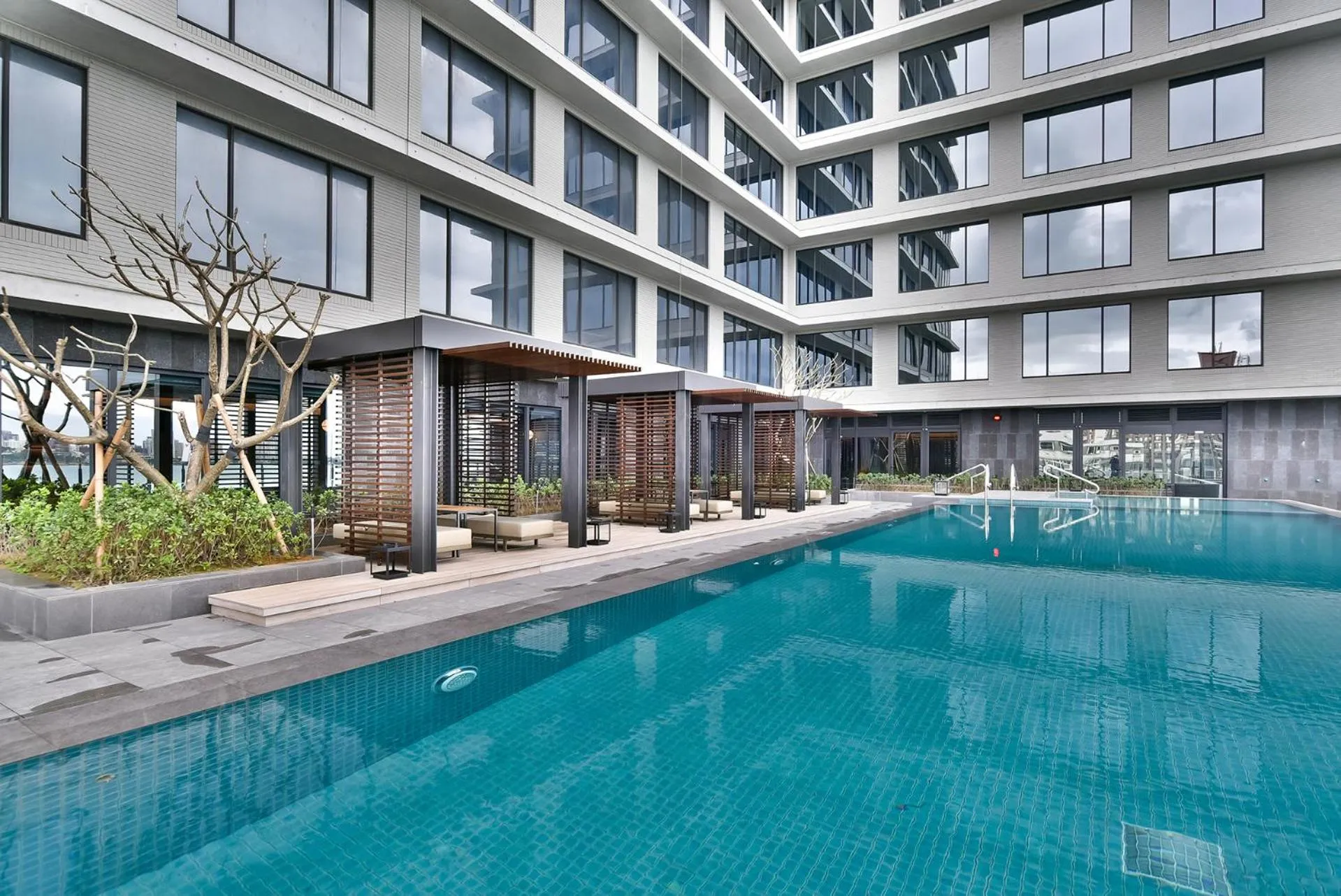 Swimming pool in Four Points by Sheraton Taipei Bali