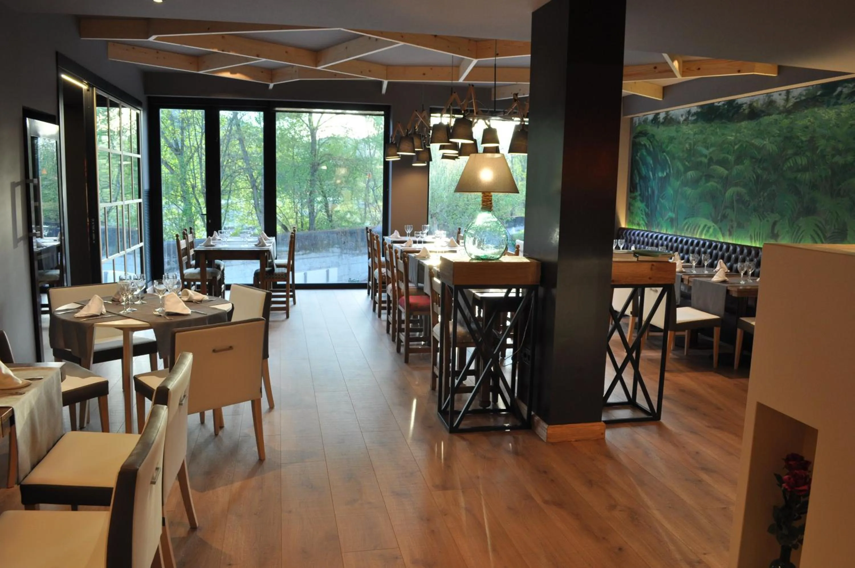 Food and drinks in Hotel Sanchez