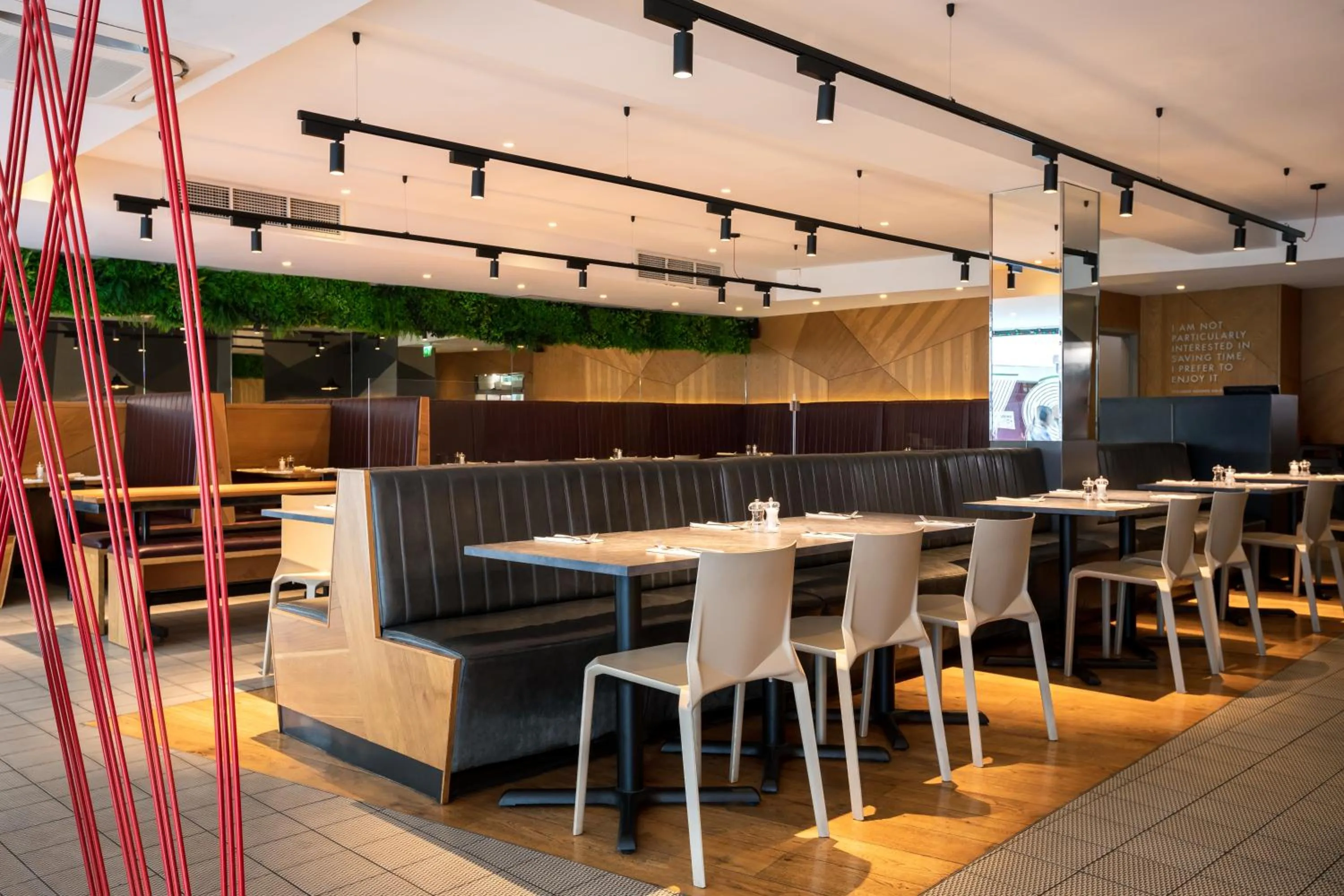 Restaurant/places to eat in Zedwell Underground Hotel Tottenham Court Rd