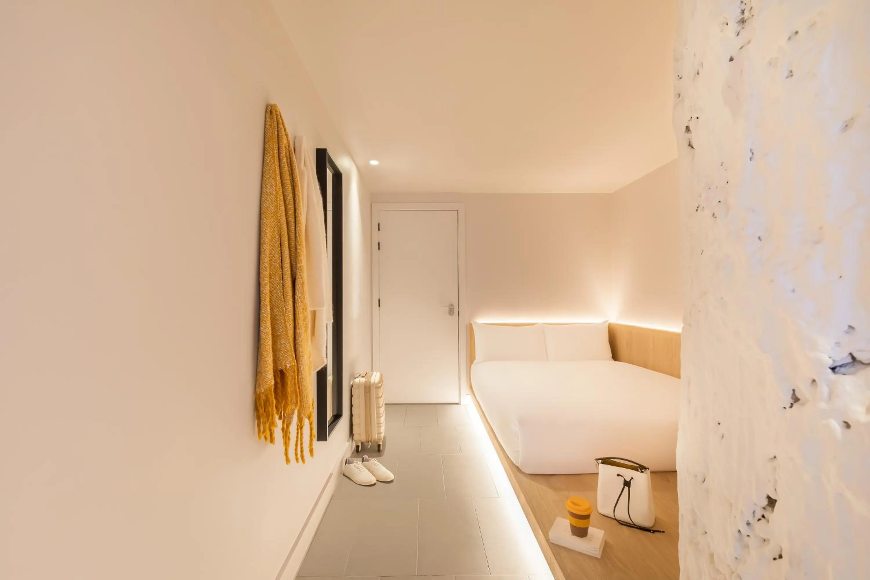 Bedroom, Bed in Zedwell Underground Hotel Tottenham Court Rd