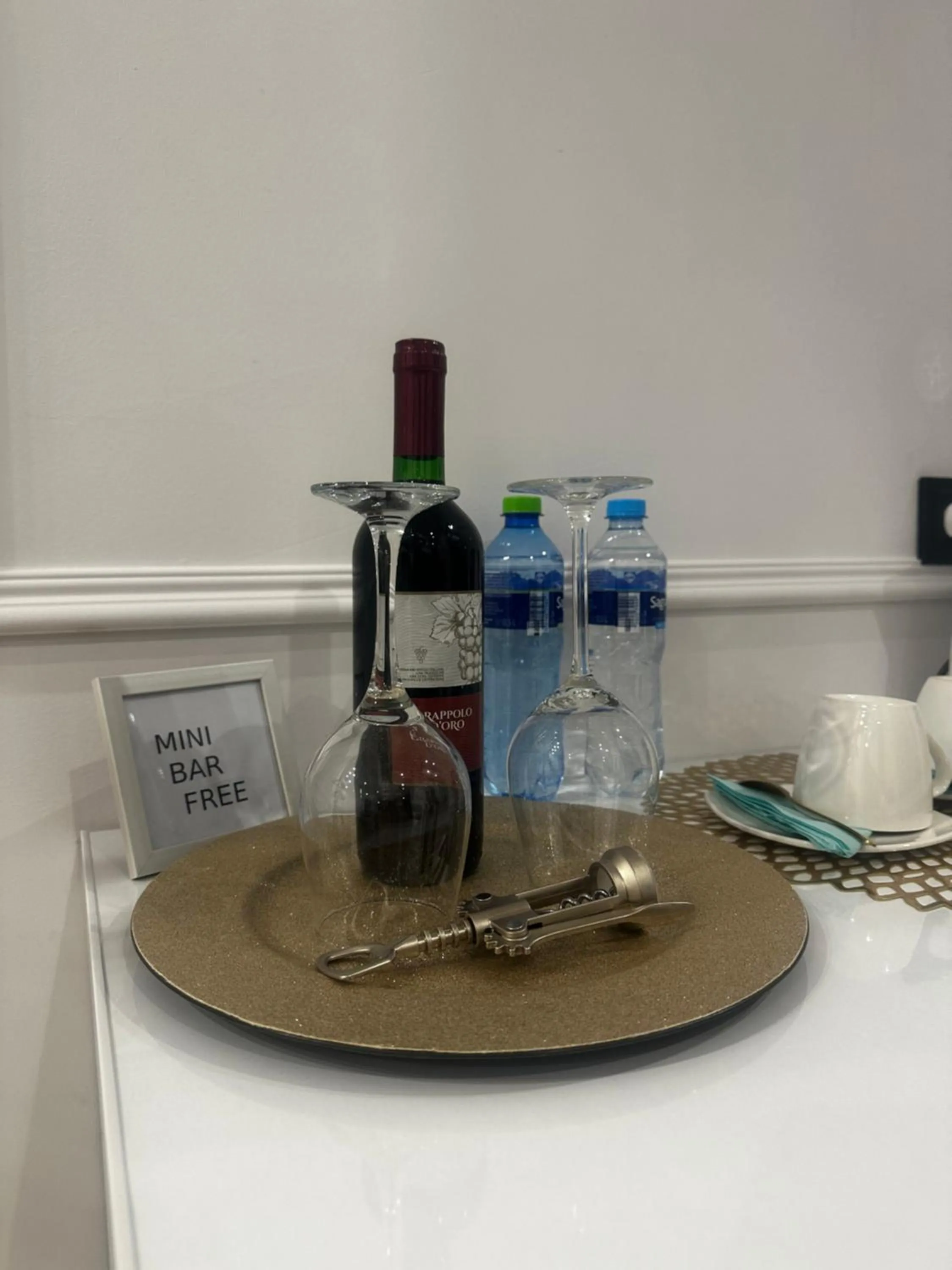 Food and drinks in Apartament z Jacuzzi Kraków SHINE Starowiślna