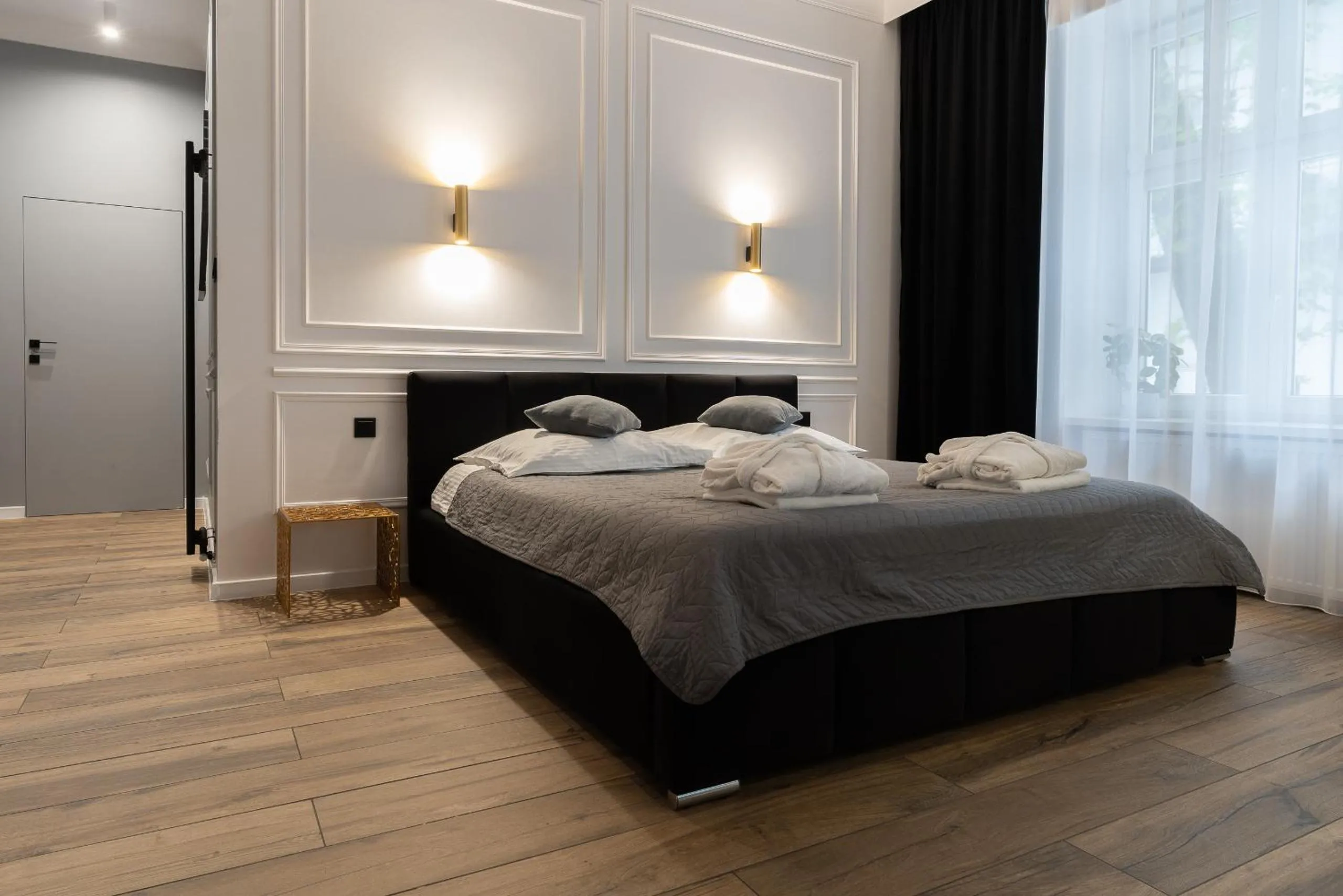 Bed in Apartament z Jacuzzi Kraków SHINE Starowiślna
