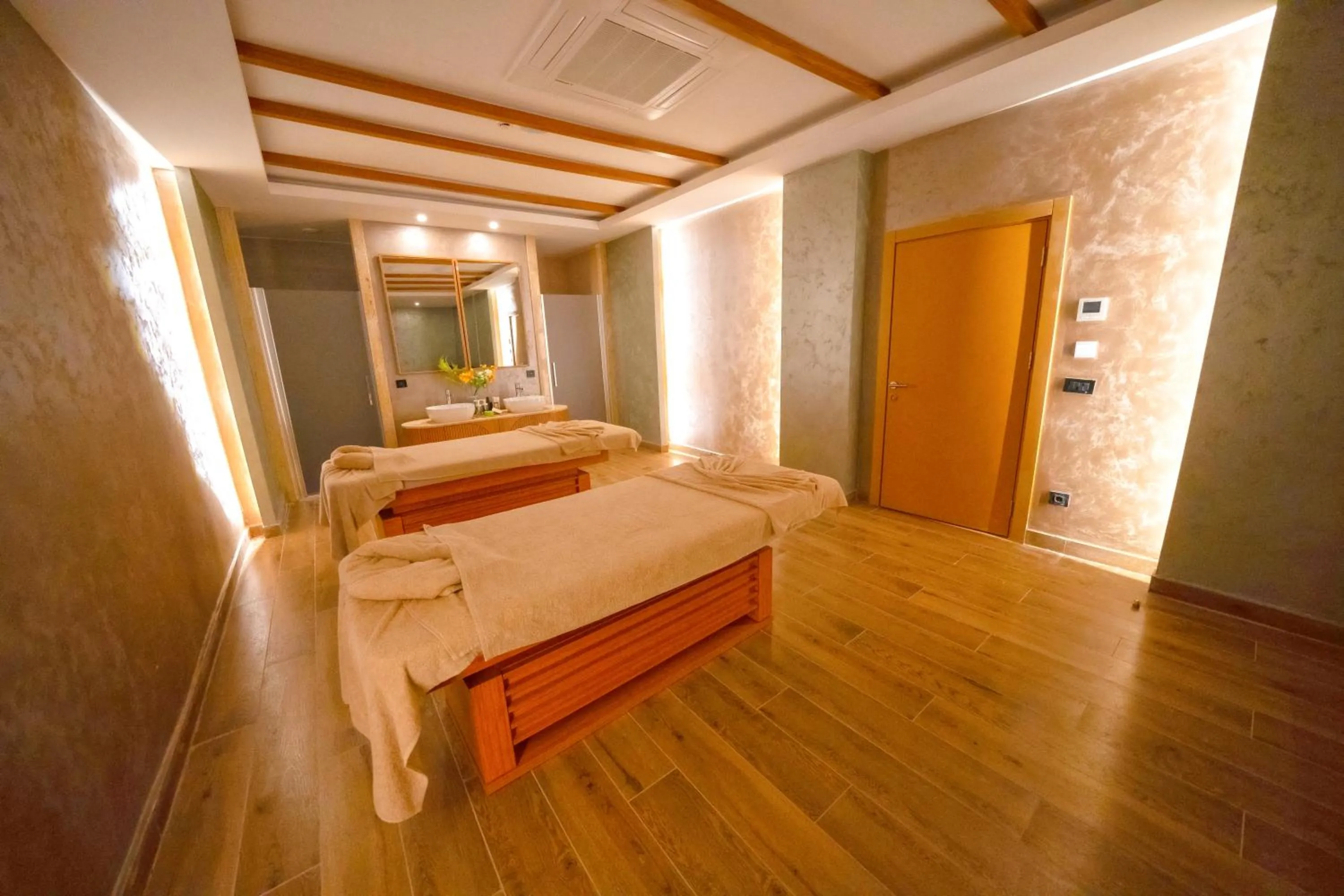 Massage, Bed in Siu Collection - Ultra All Inclusive