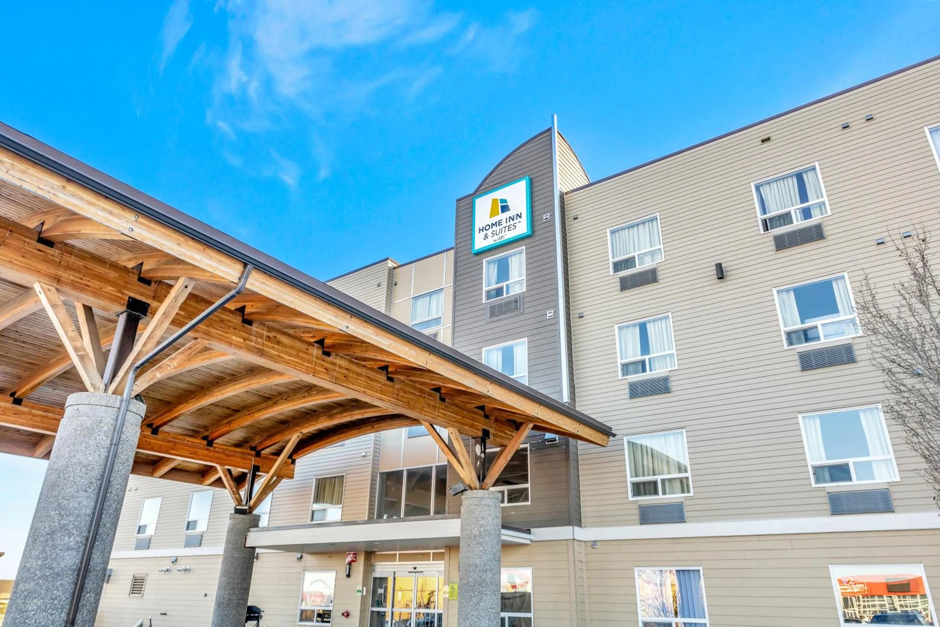 Home Inn and Suites Lloydminster