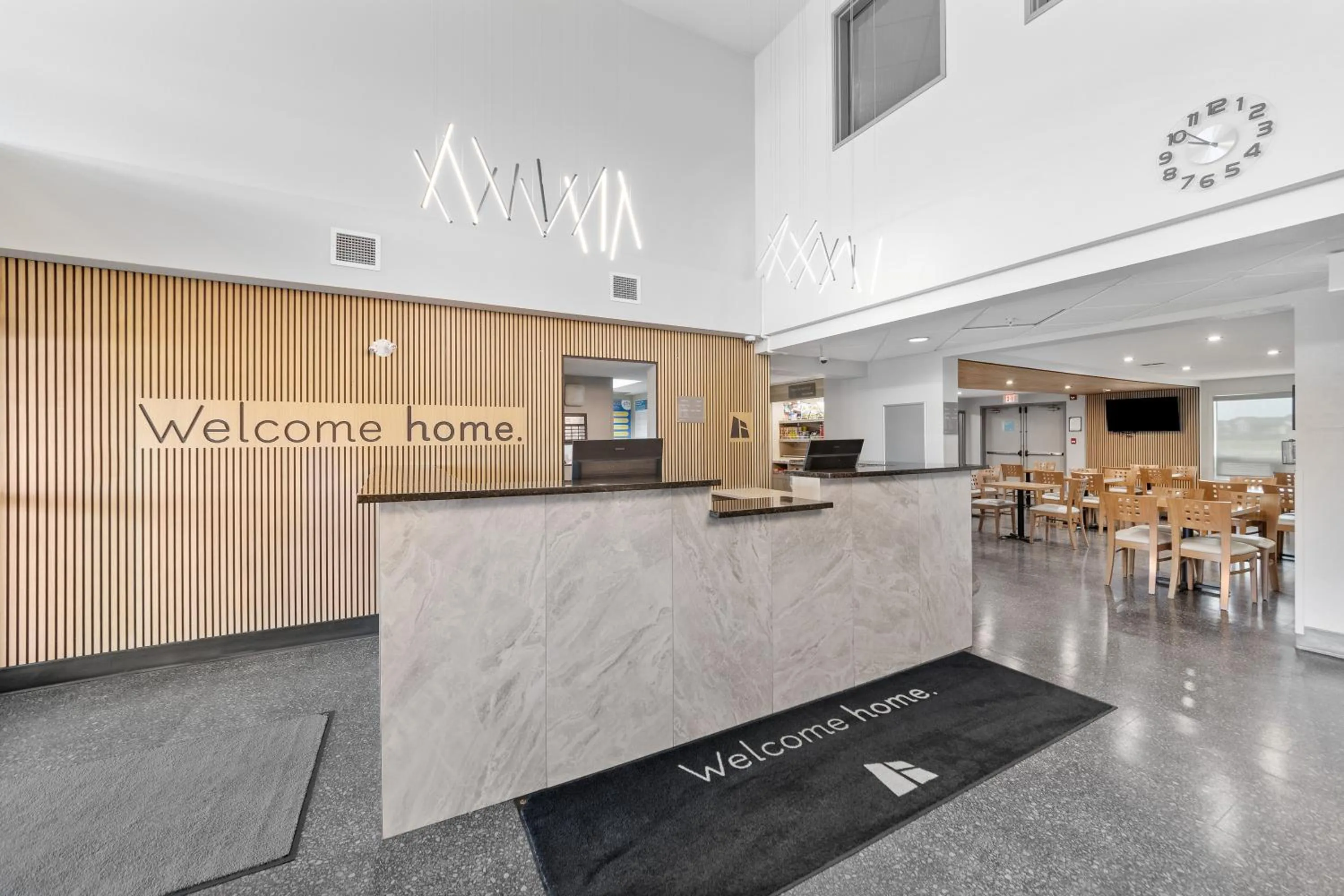 Home Inn and Suites Lloydminster