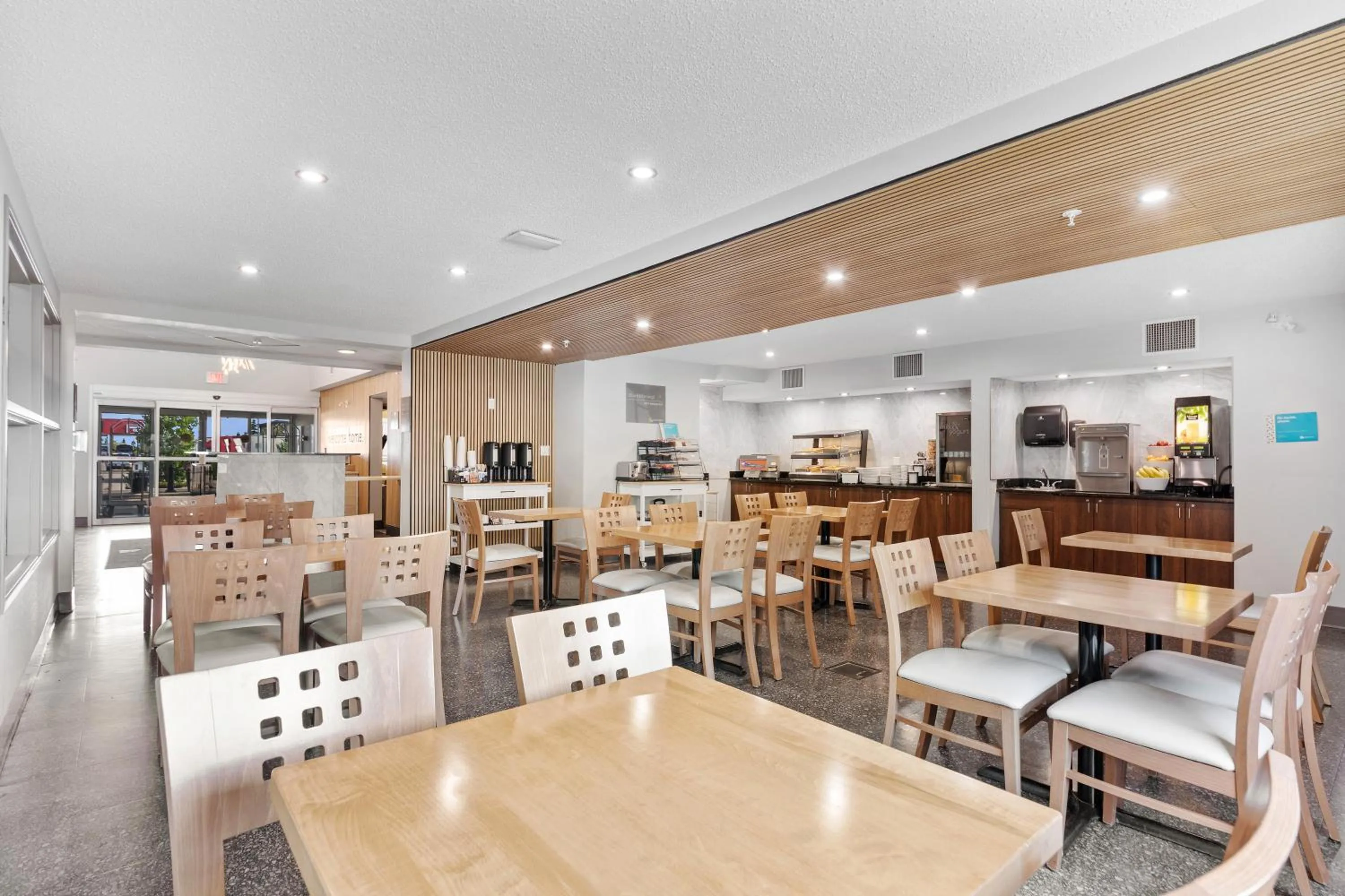 Home Inn and Suites Lloydminster