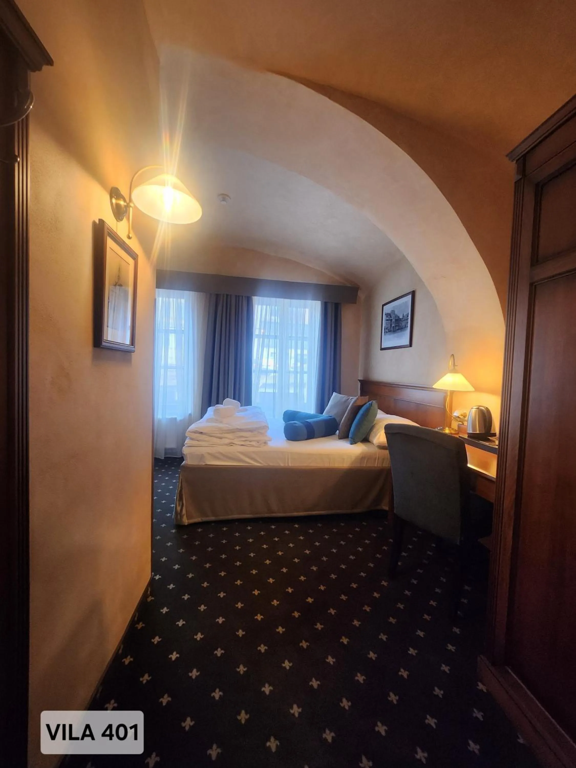 Bed in City Hotel Morris