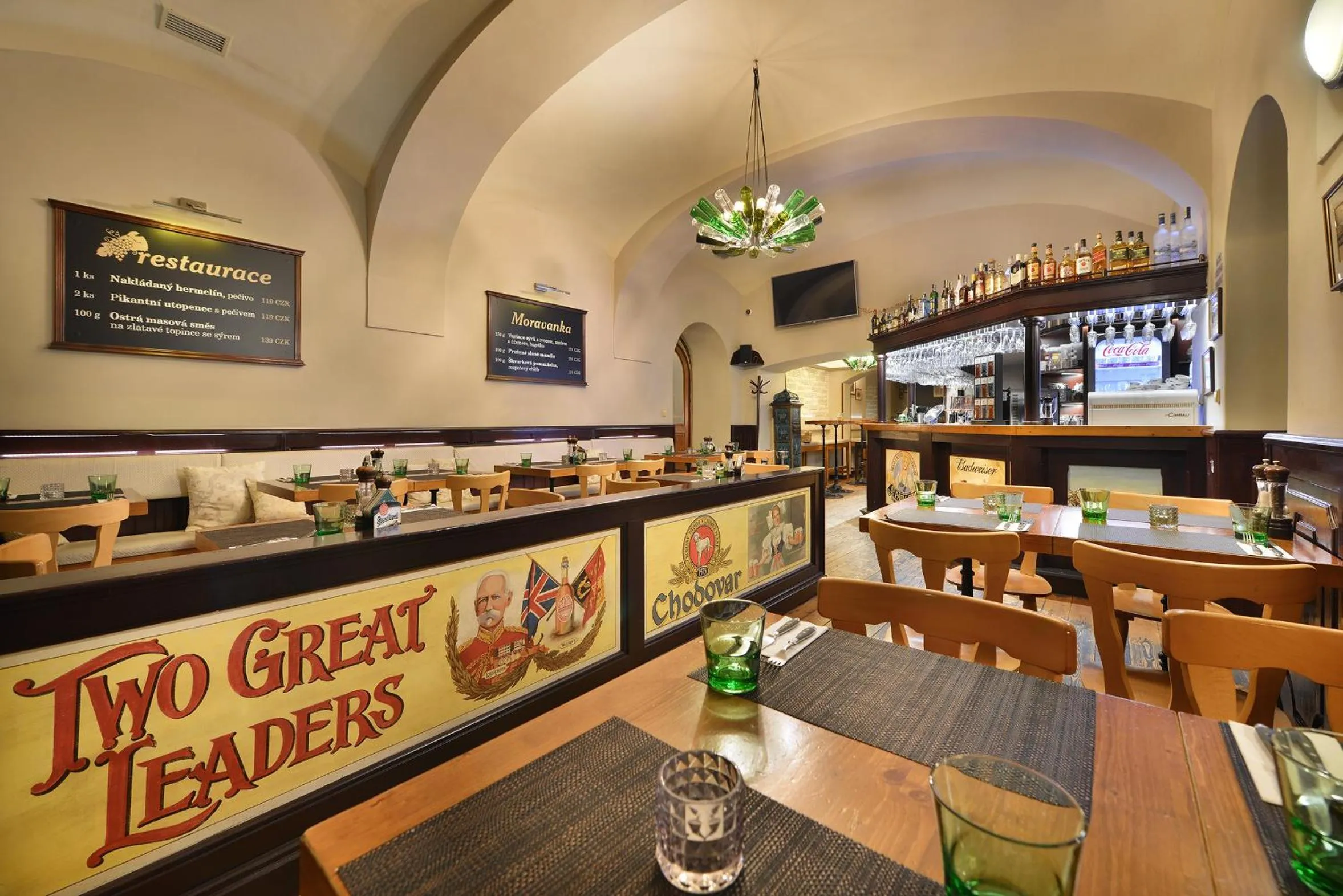 Restaurant/places to eat in City Hotel Morris