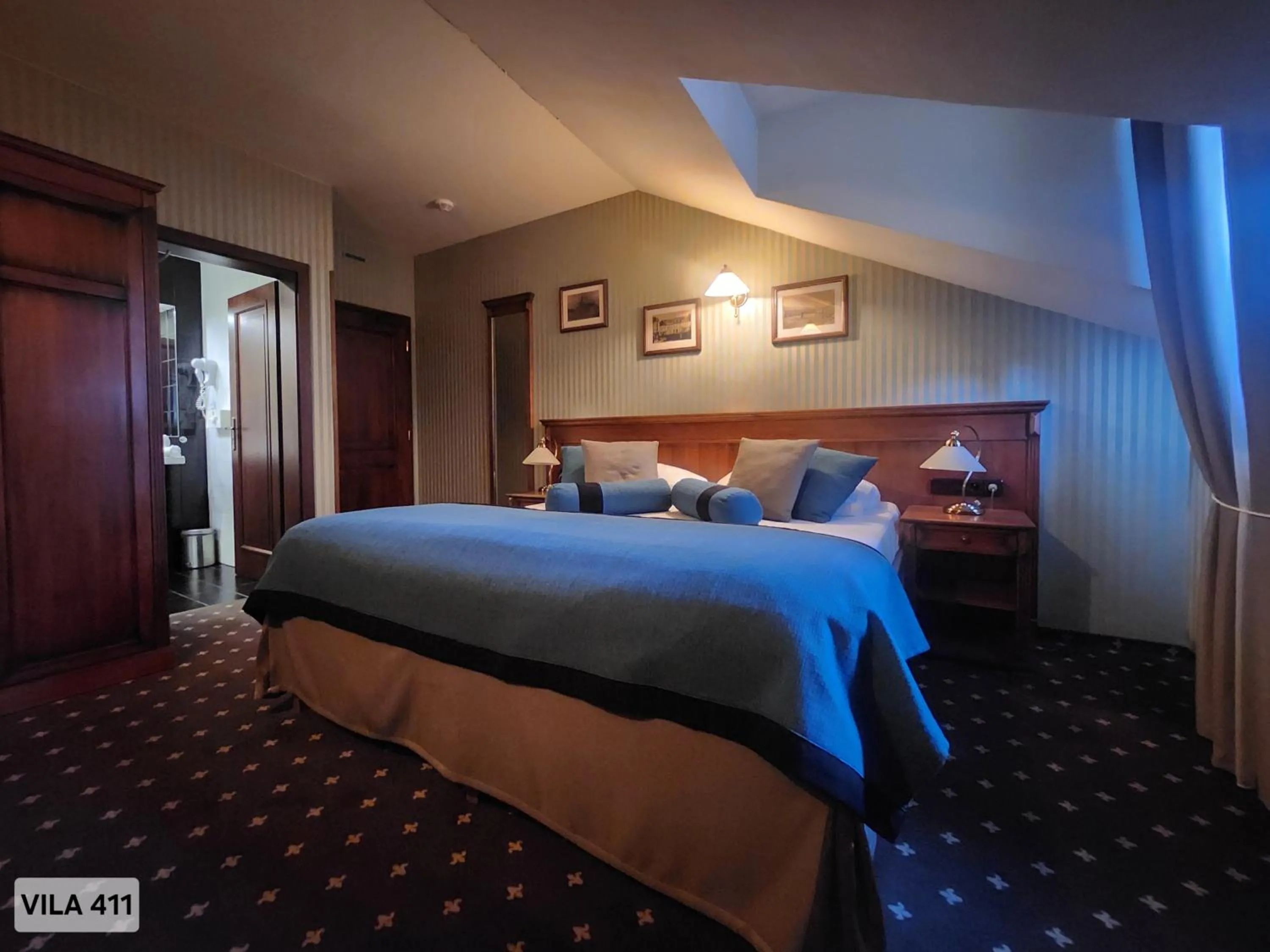 Bed in City Hotel Morris