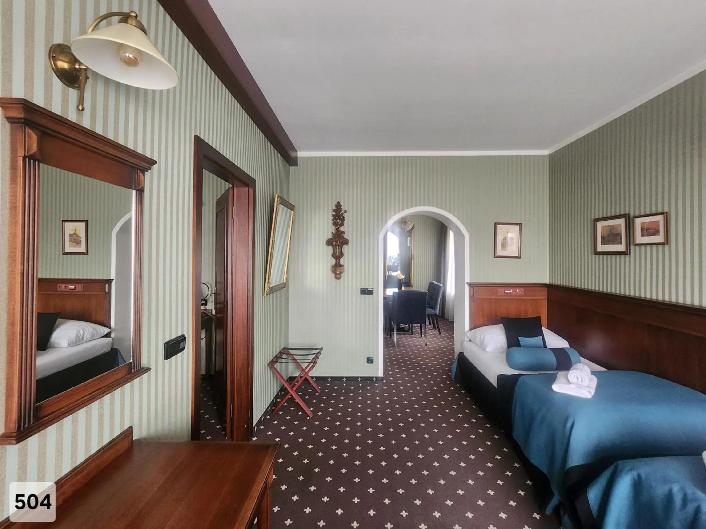 Bed in City Hotel Morris
