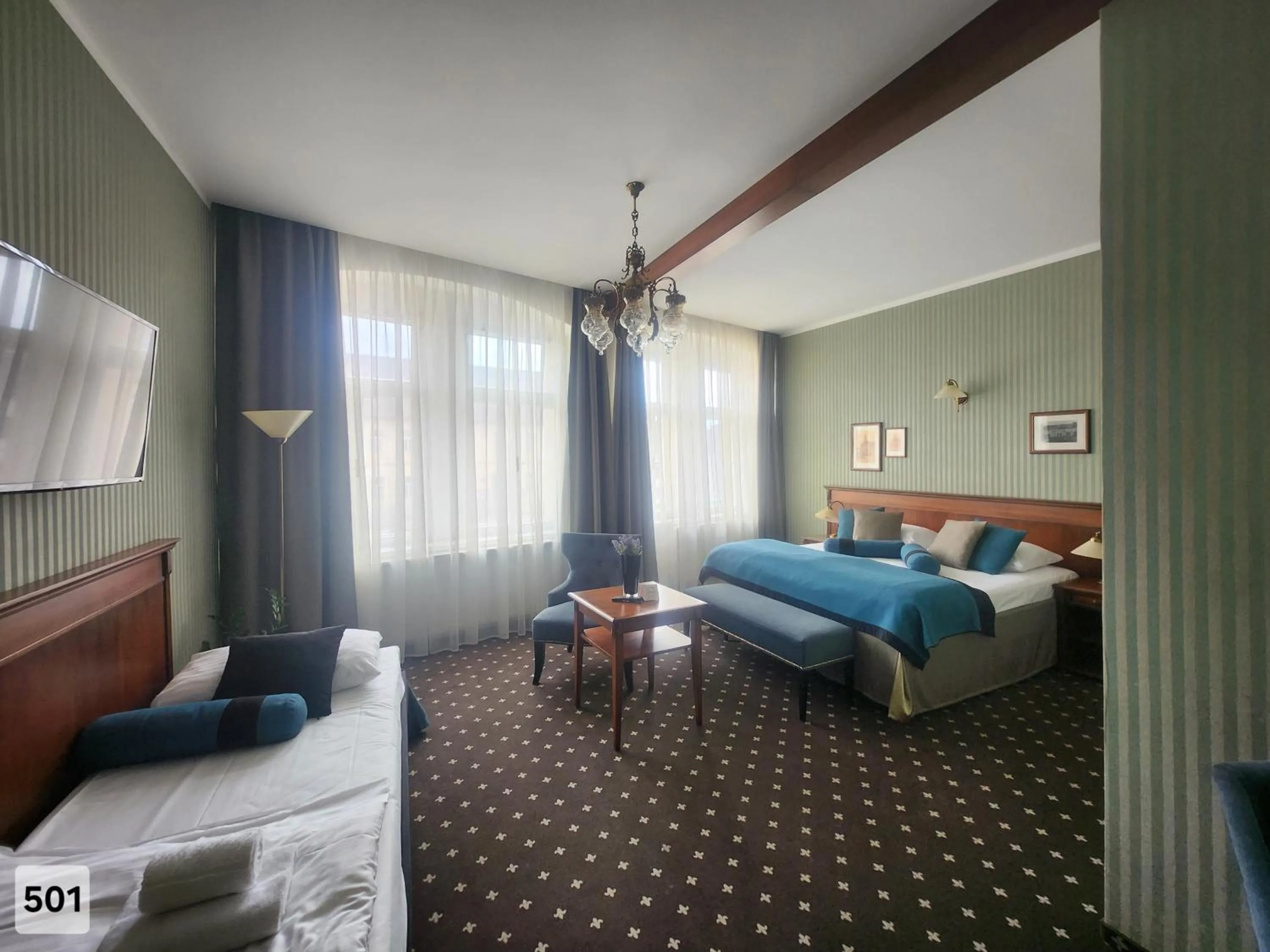 Bed in City Hotel Morris