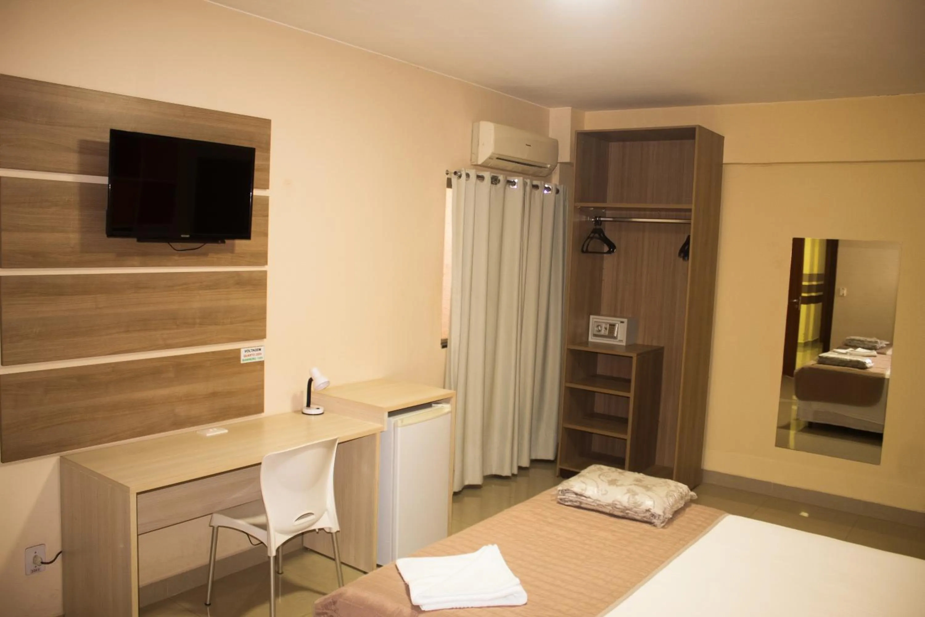 Bedroom, Bed in MAPER MARDAN