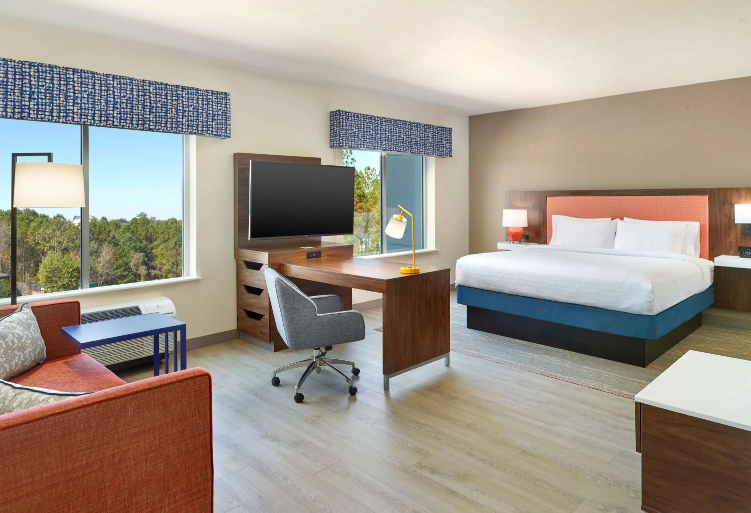 Bedroom, Bed in Hampton Inn & Suites Fultondale Birmingham I 65, Al