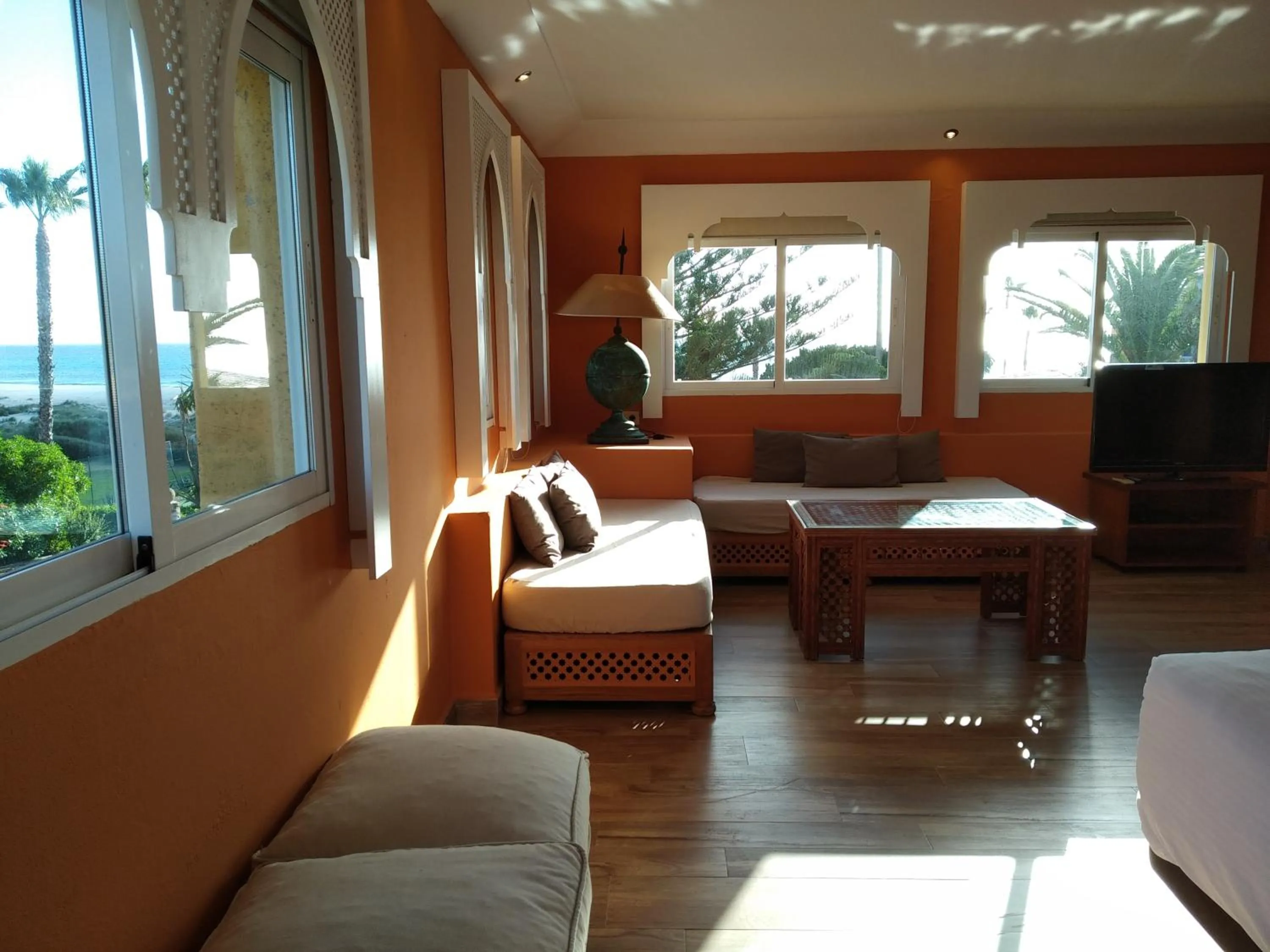 Photo of the whole room in Beach Hotel Dos Mares