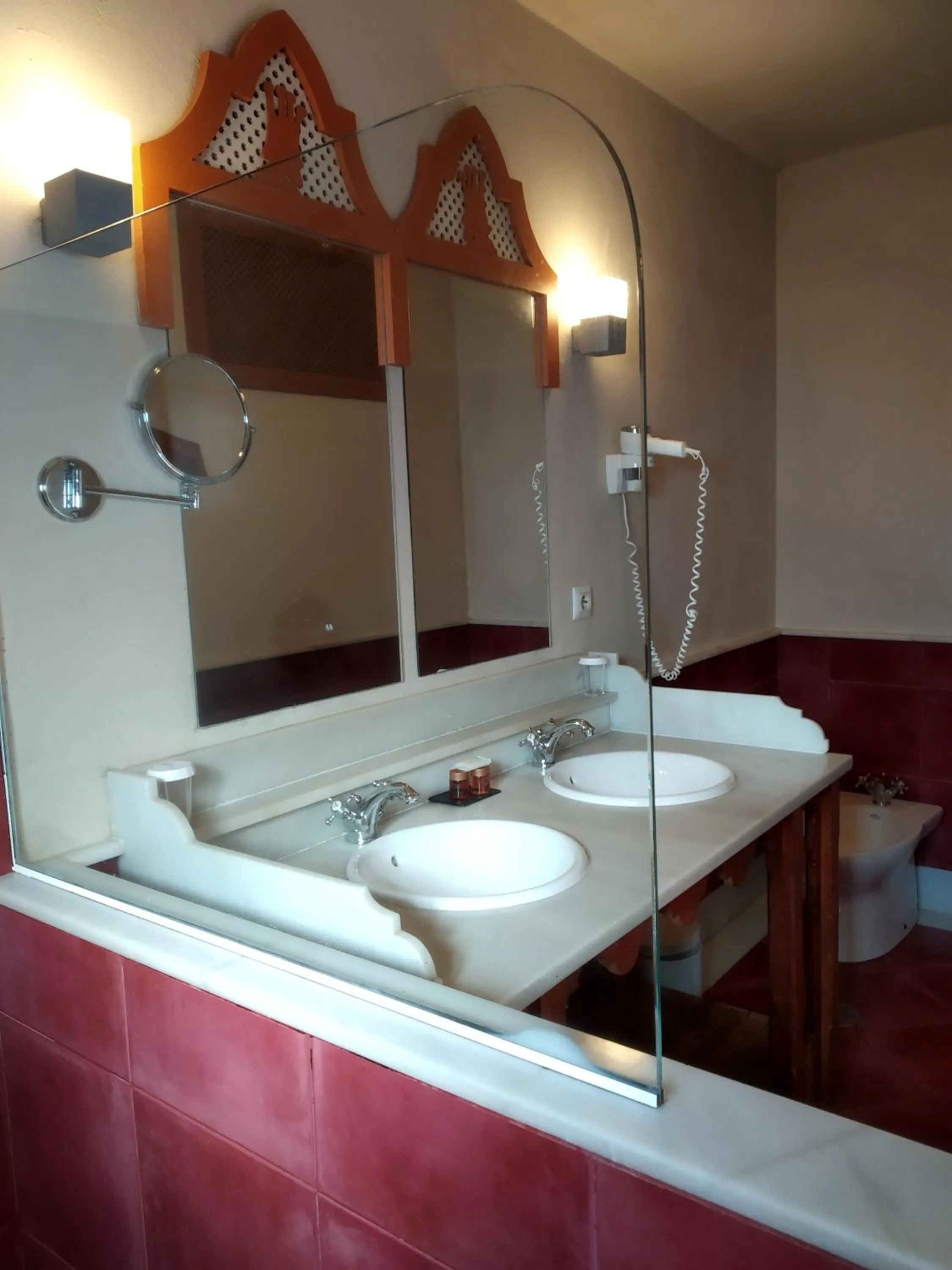 Bathroom in Beach Hotel Dos Mares