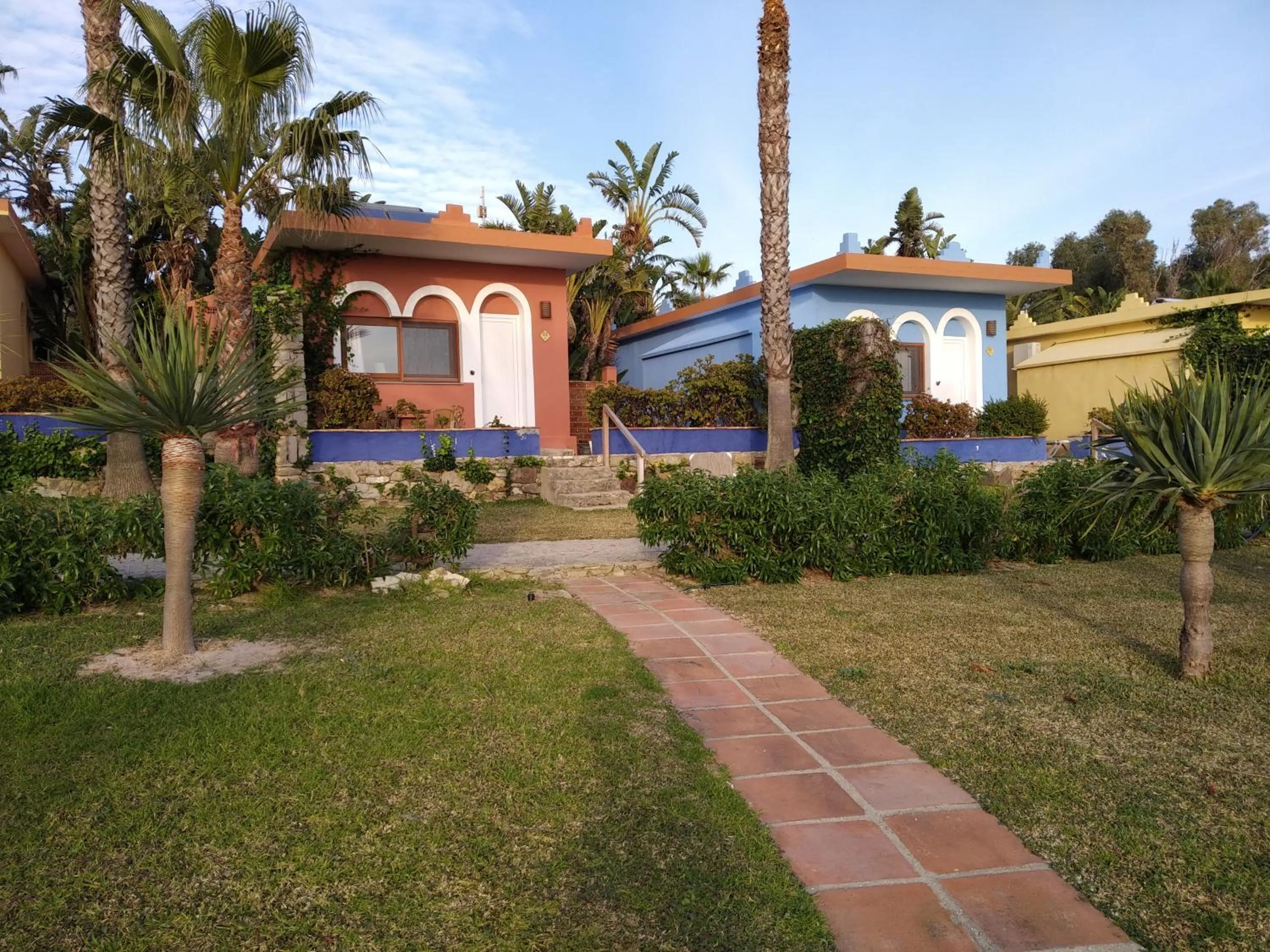 Facade/entrance in Beach Hotel Dos Mares