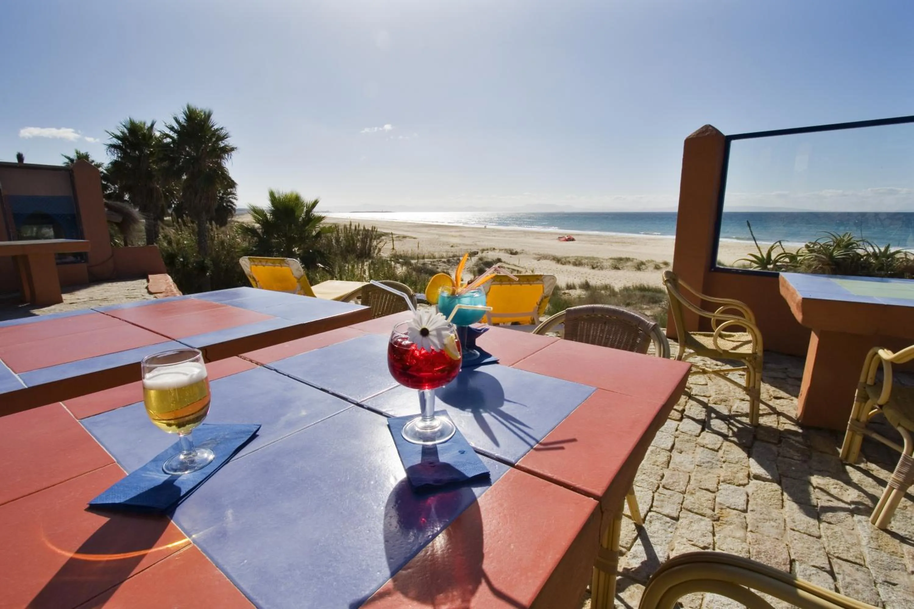 Facade/entrance in Beach Hotel Dos Mares