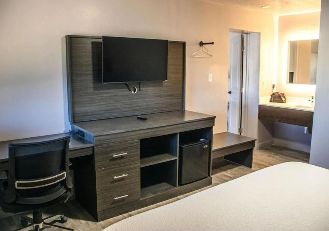 TV and multimedia, Bed in Bears Ears Inn